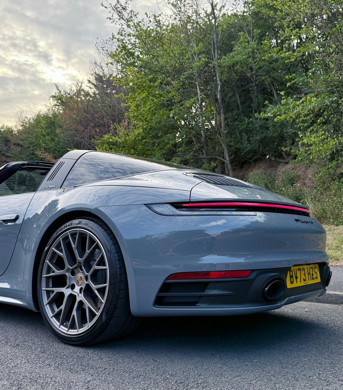 Porsche 911 view 56