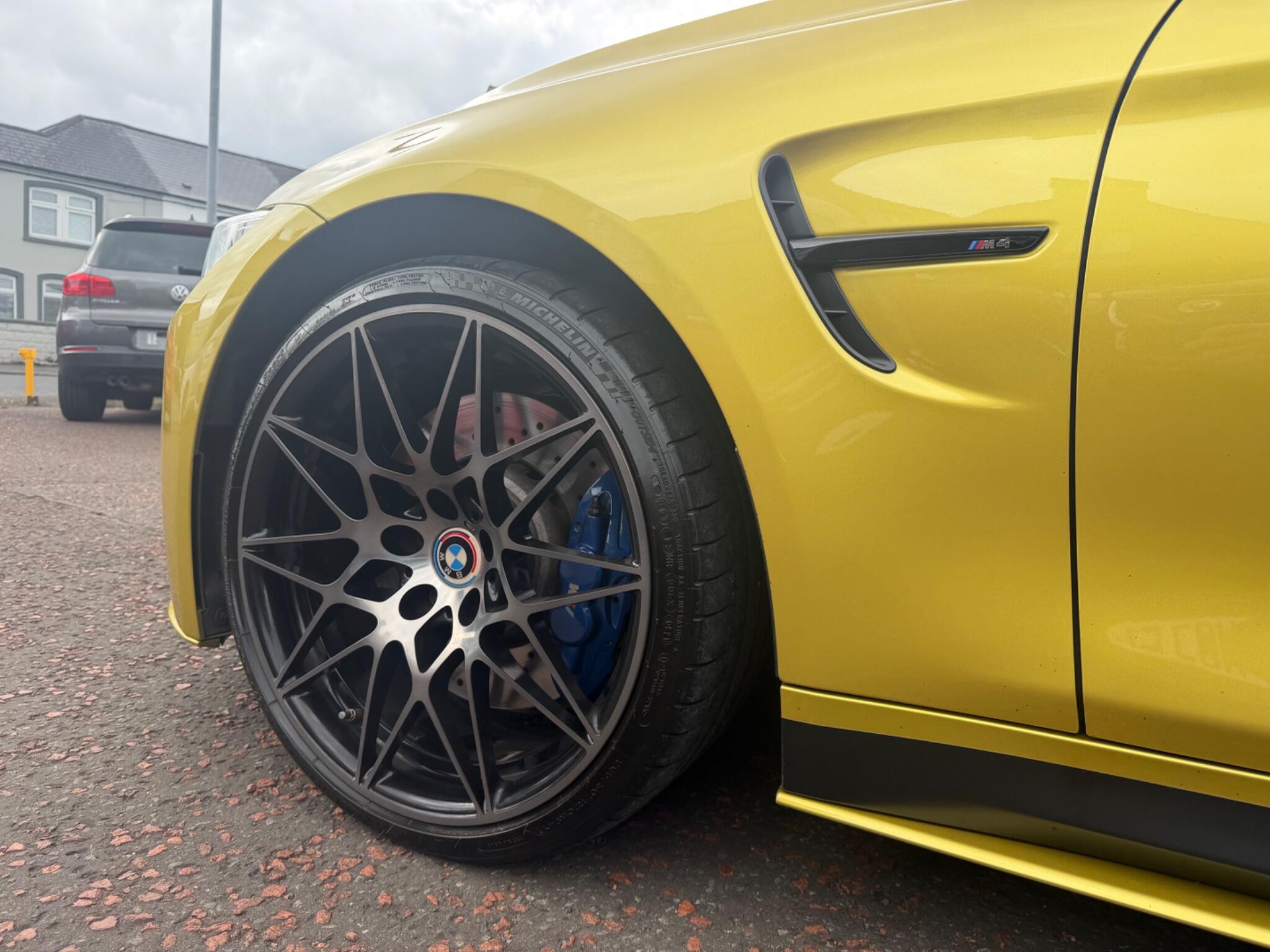 BMW M4 view 5
