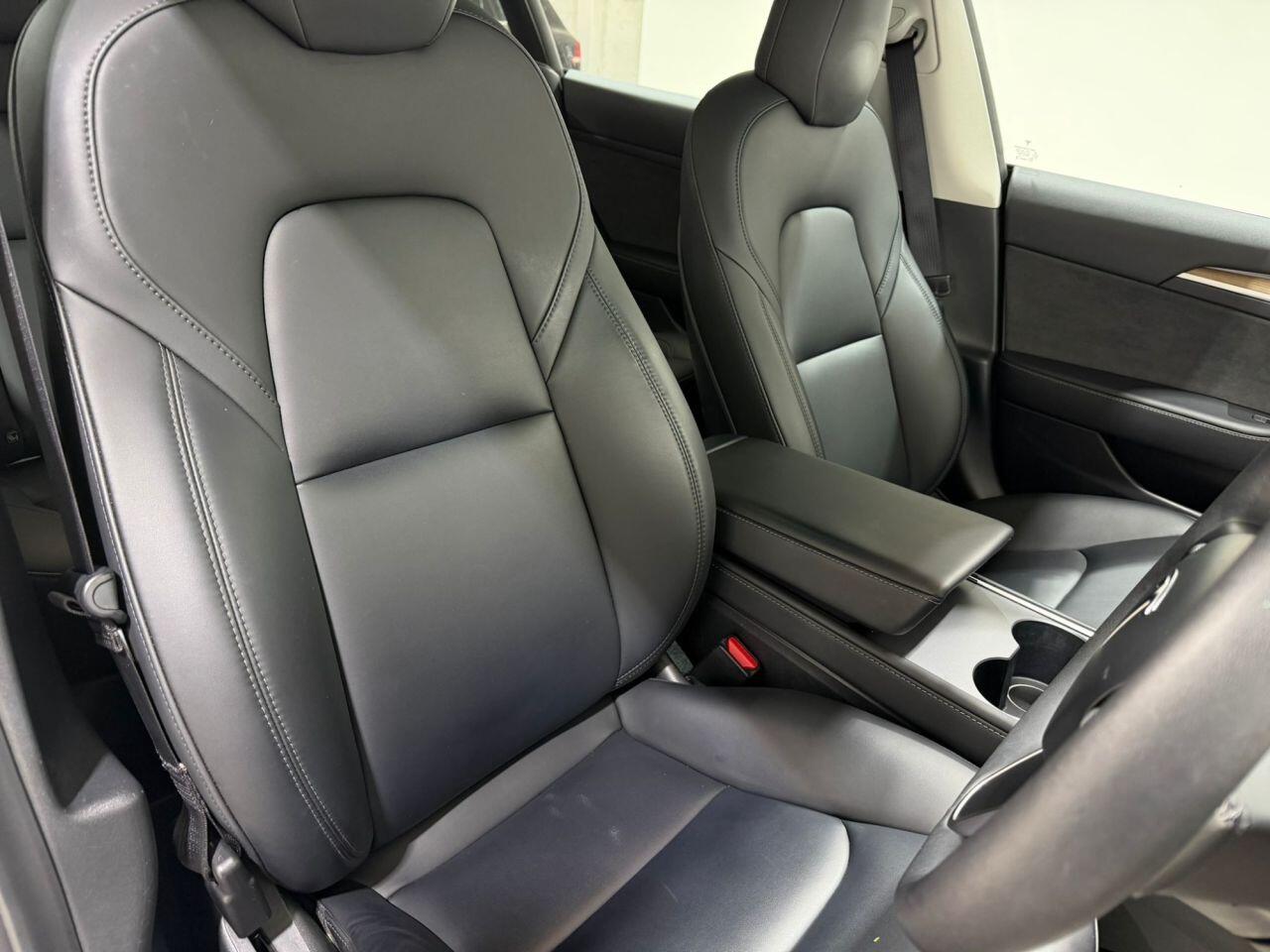 Tesla Model 3 view 16