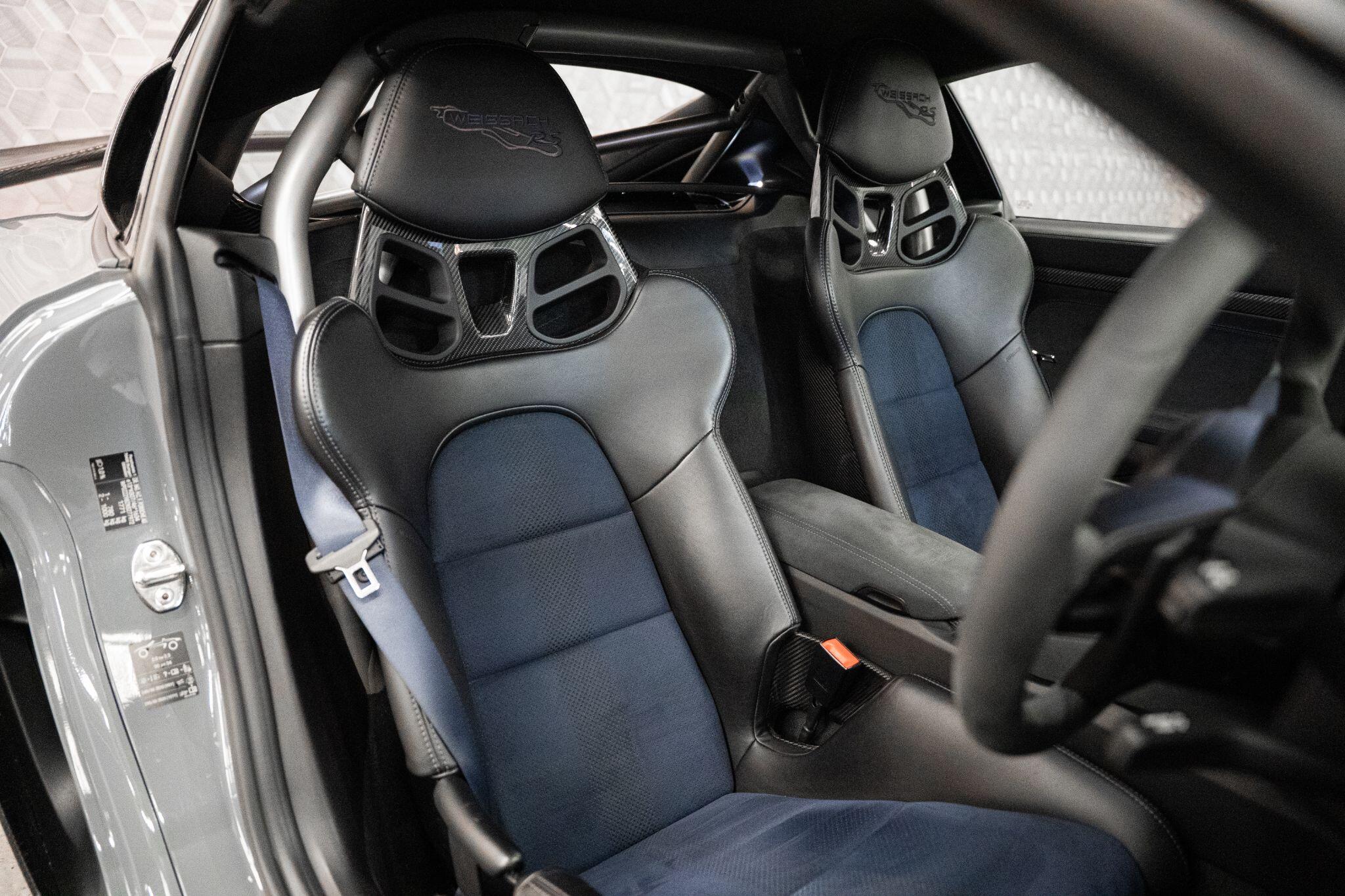 Porsche Cayman view 37