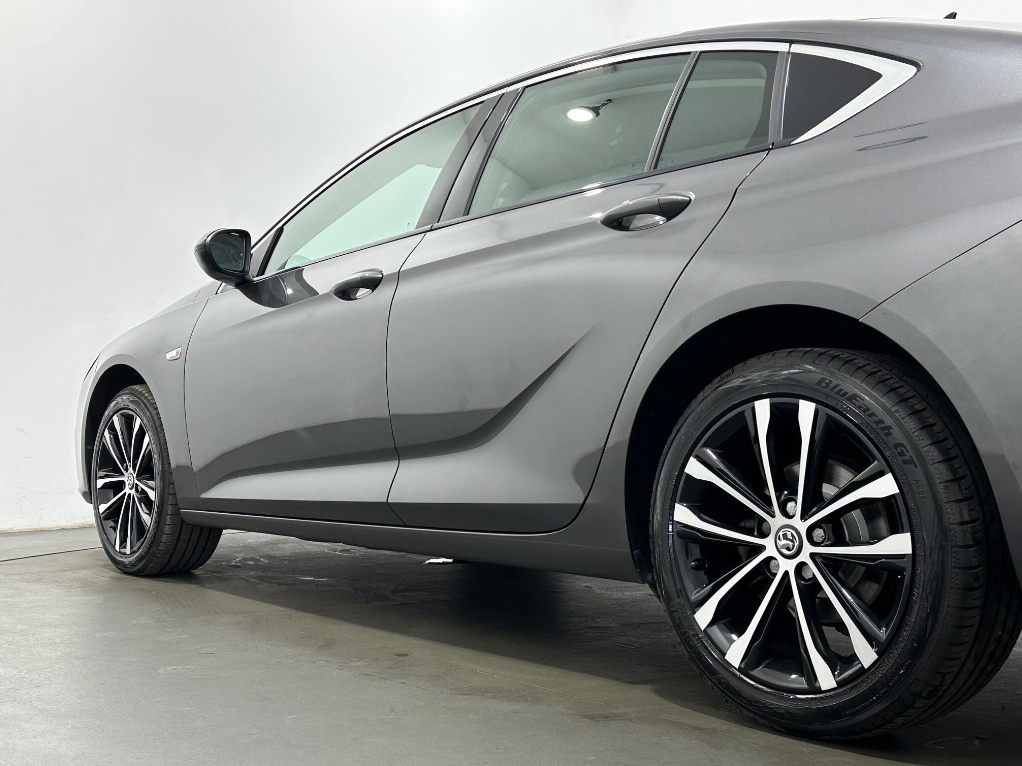 Vauxhall Insignia view 48