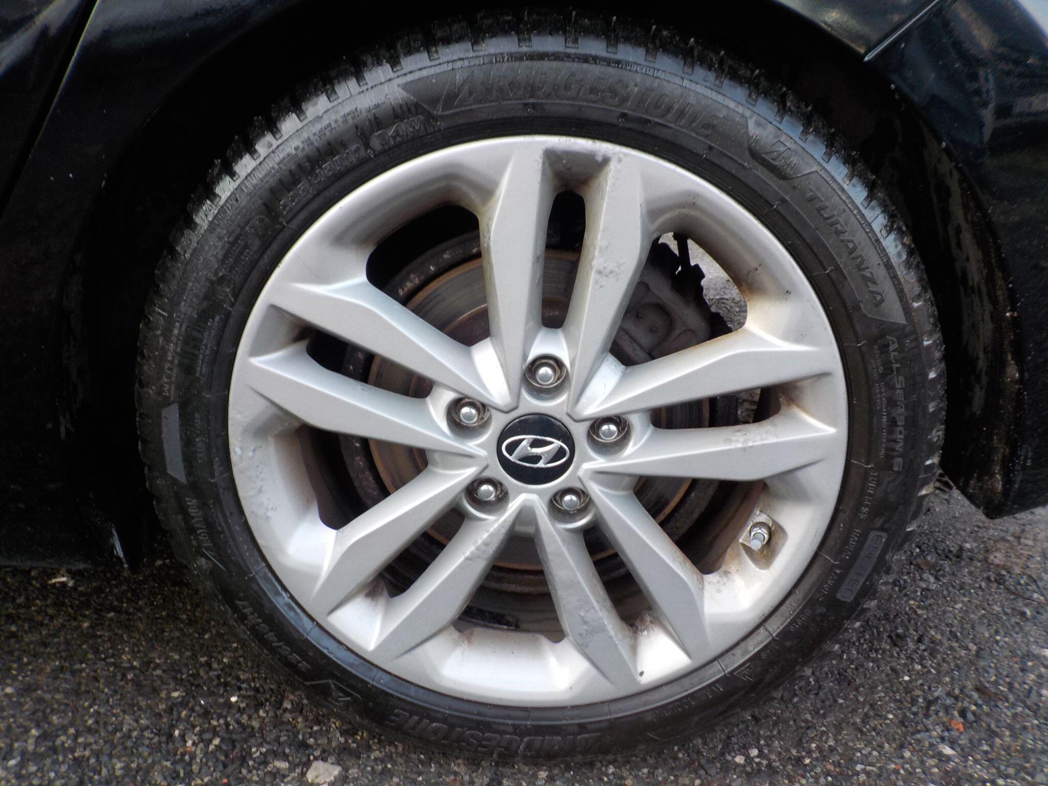 Hyundai i30 1.6 CRDi Blue Drive Premium Euro 6 (s/s) 5dr