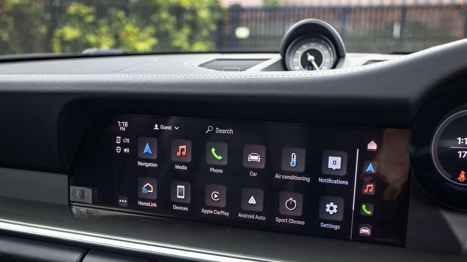 Porsche Panamera view 21