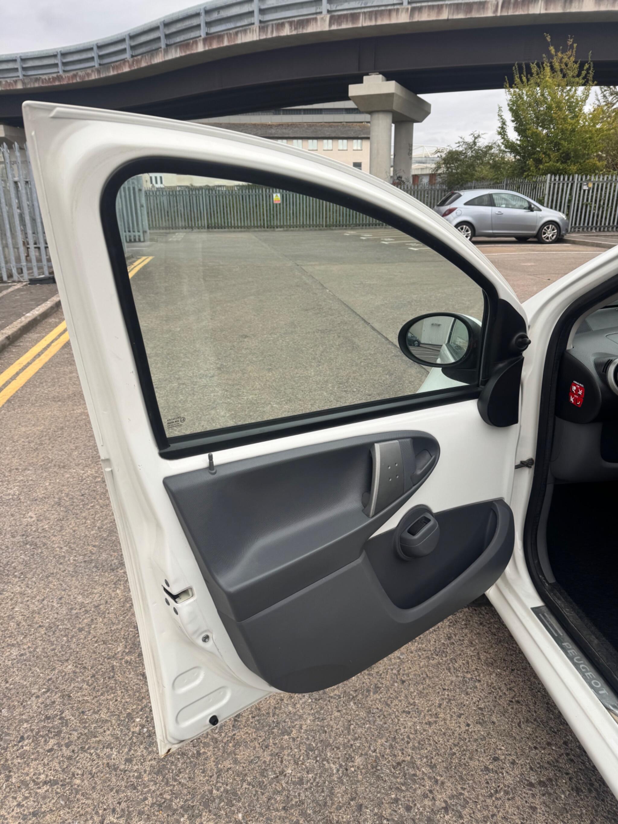 Peugeot 107 view 34