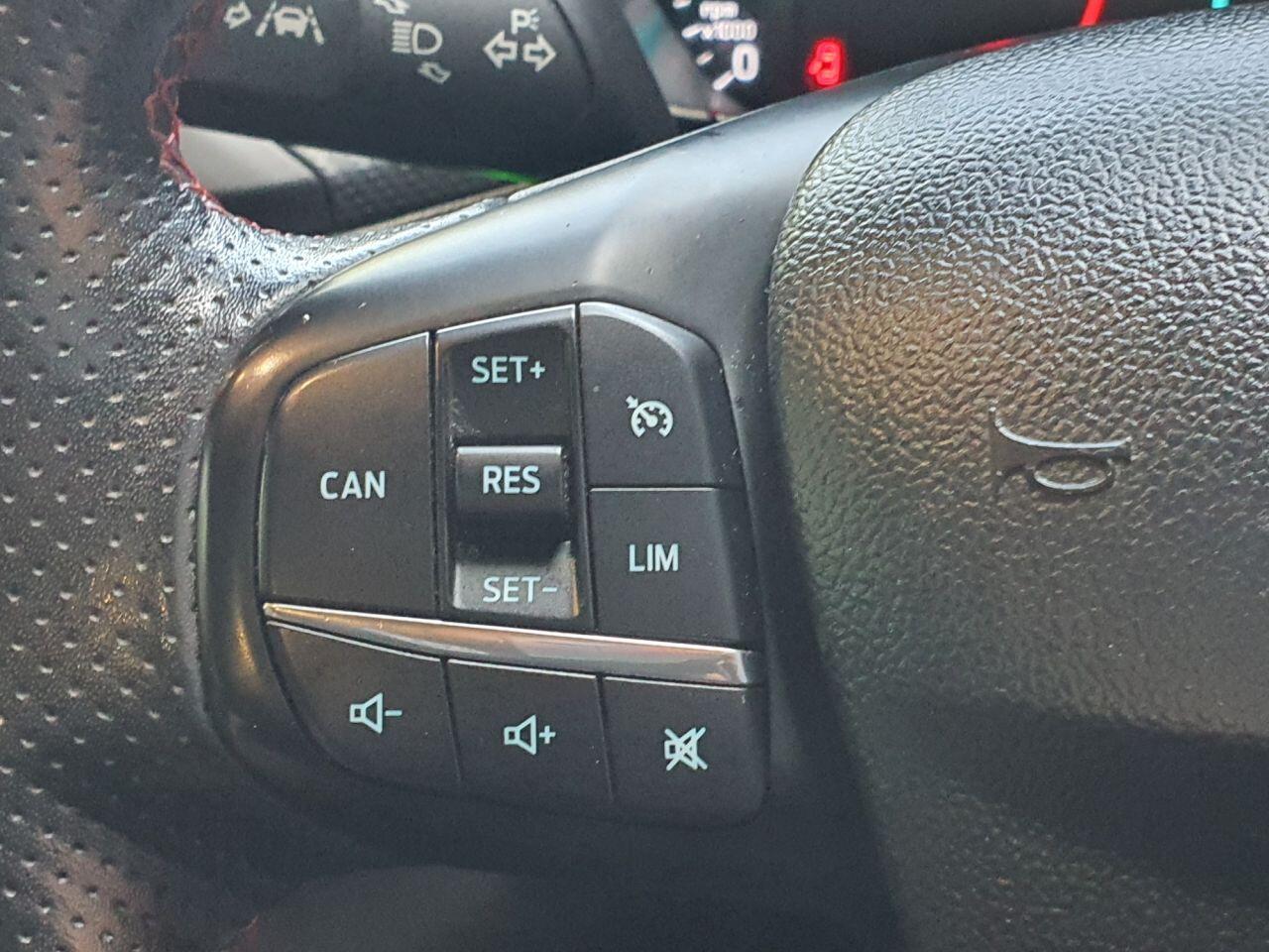 Ford Focus view 33