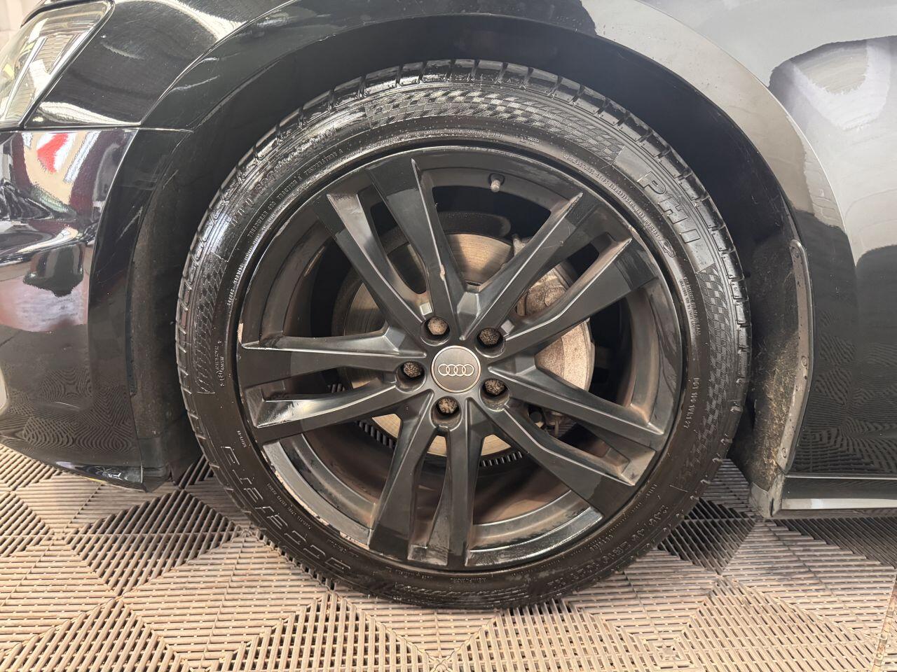 Audi A6 view 28