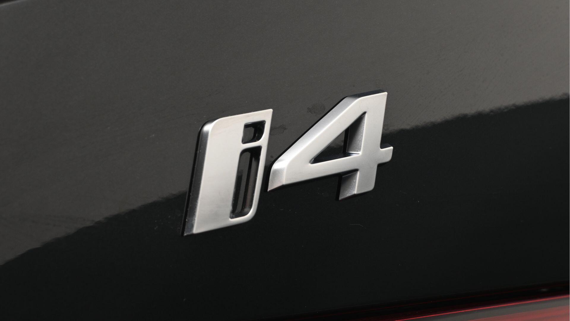BMW i4 view 33