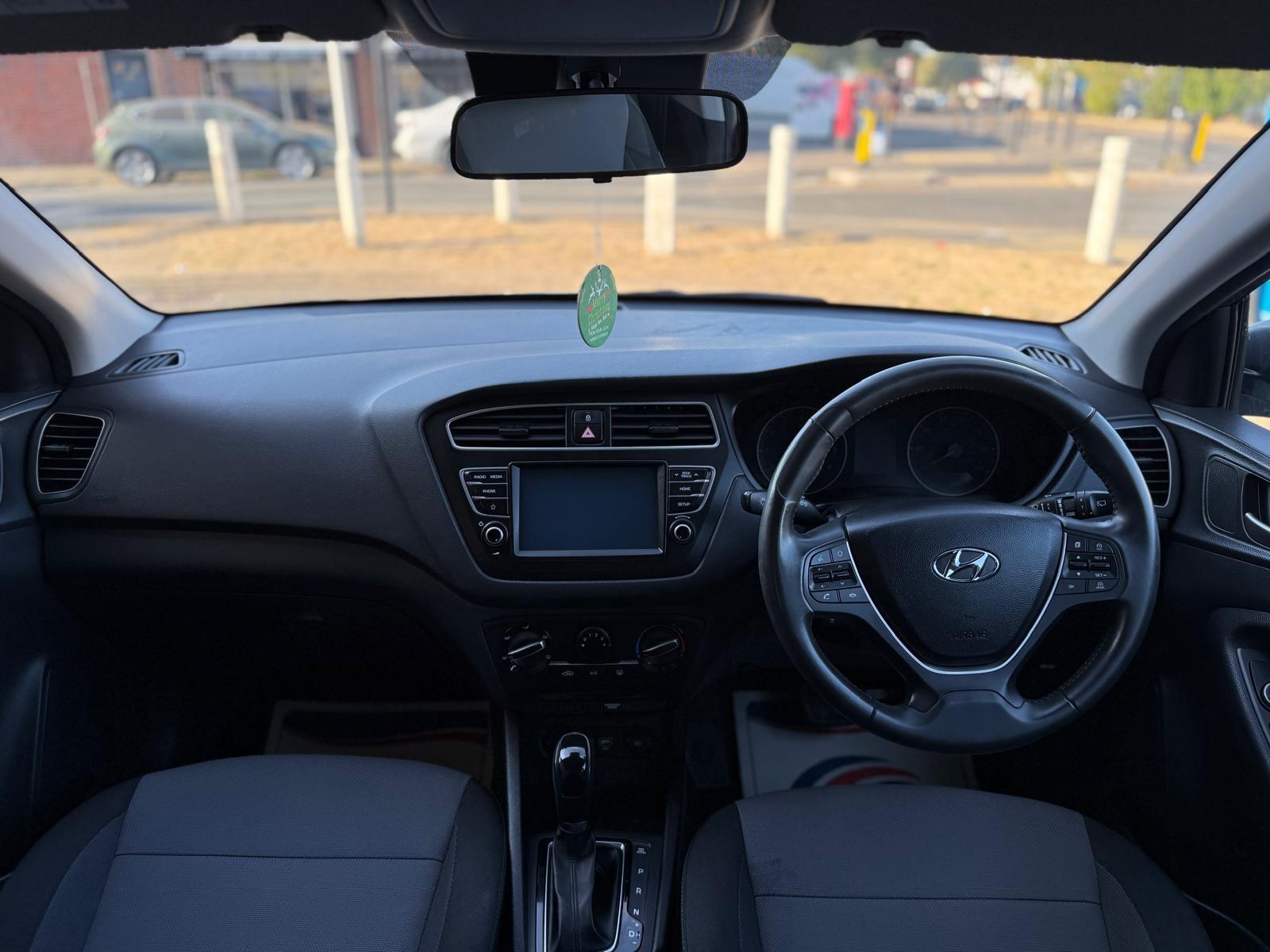 Hyundai I20 view 16