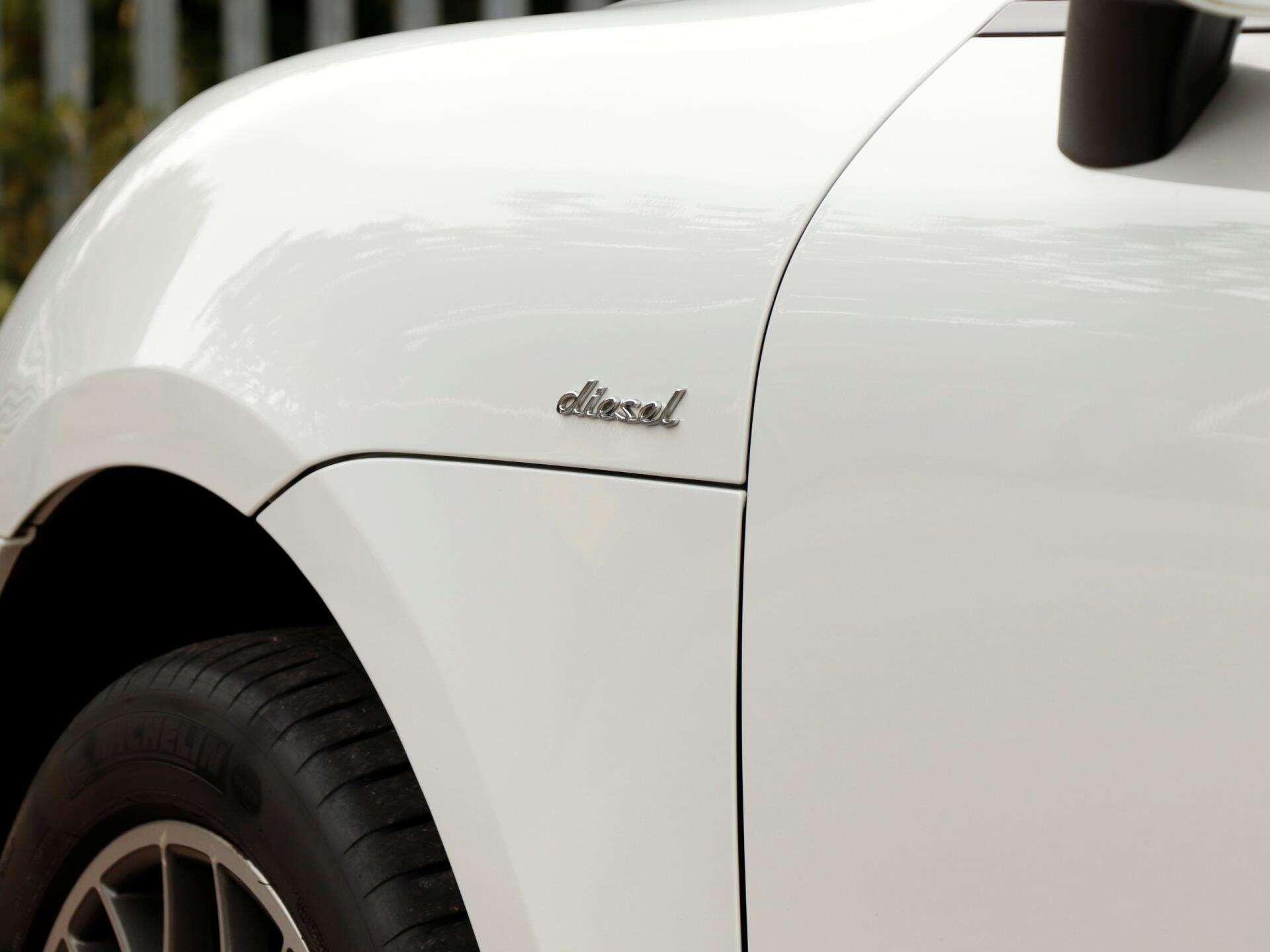 Porsche Macan view 30