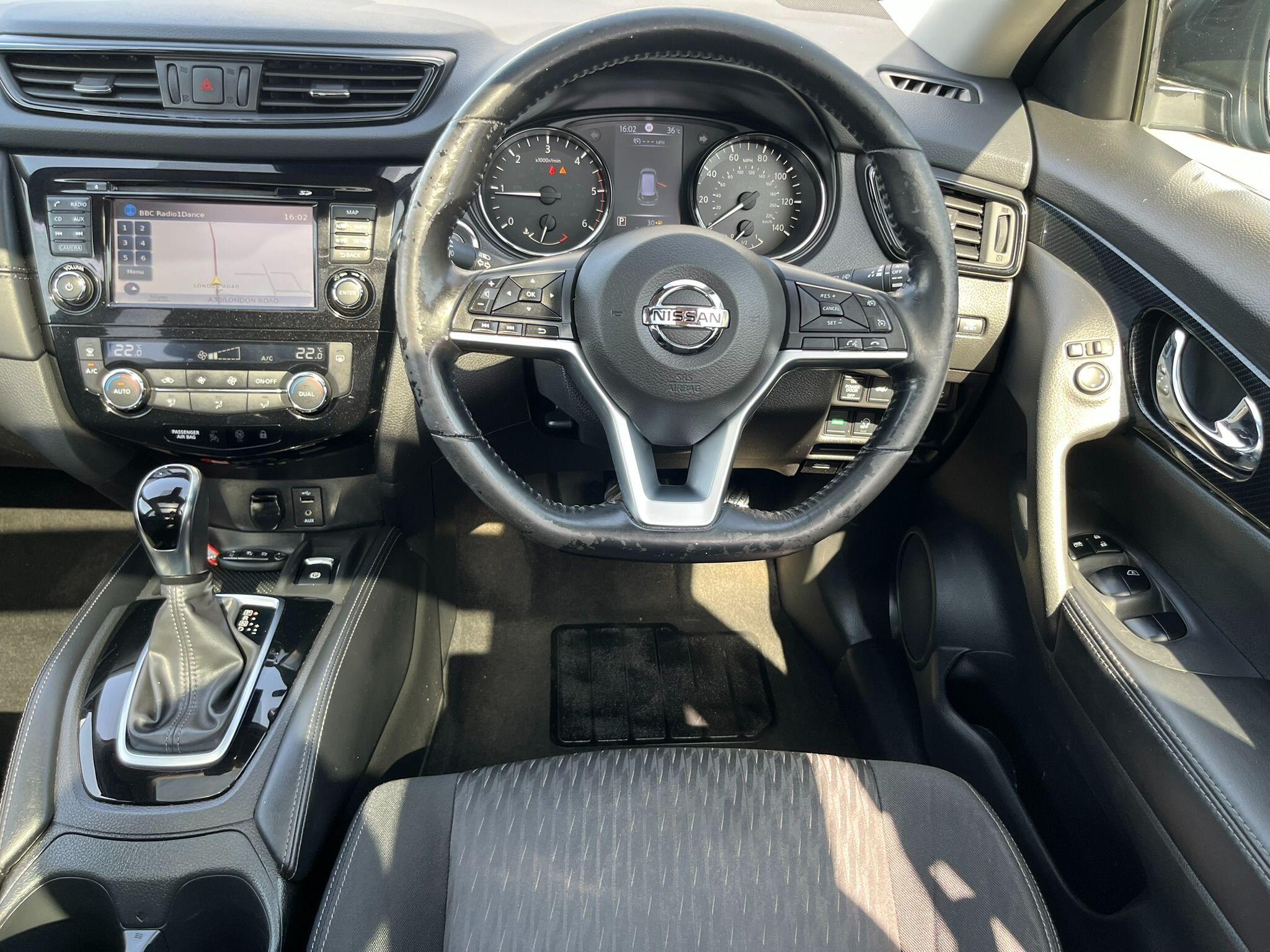 Nissan X-Trail view 17