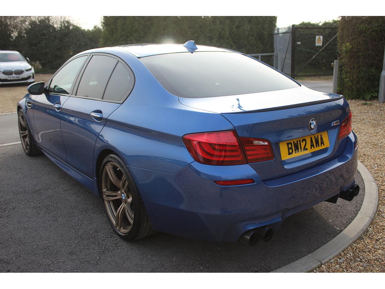 BMW M5 view 10