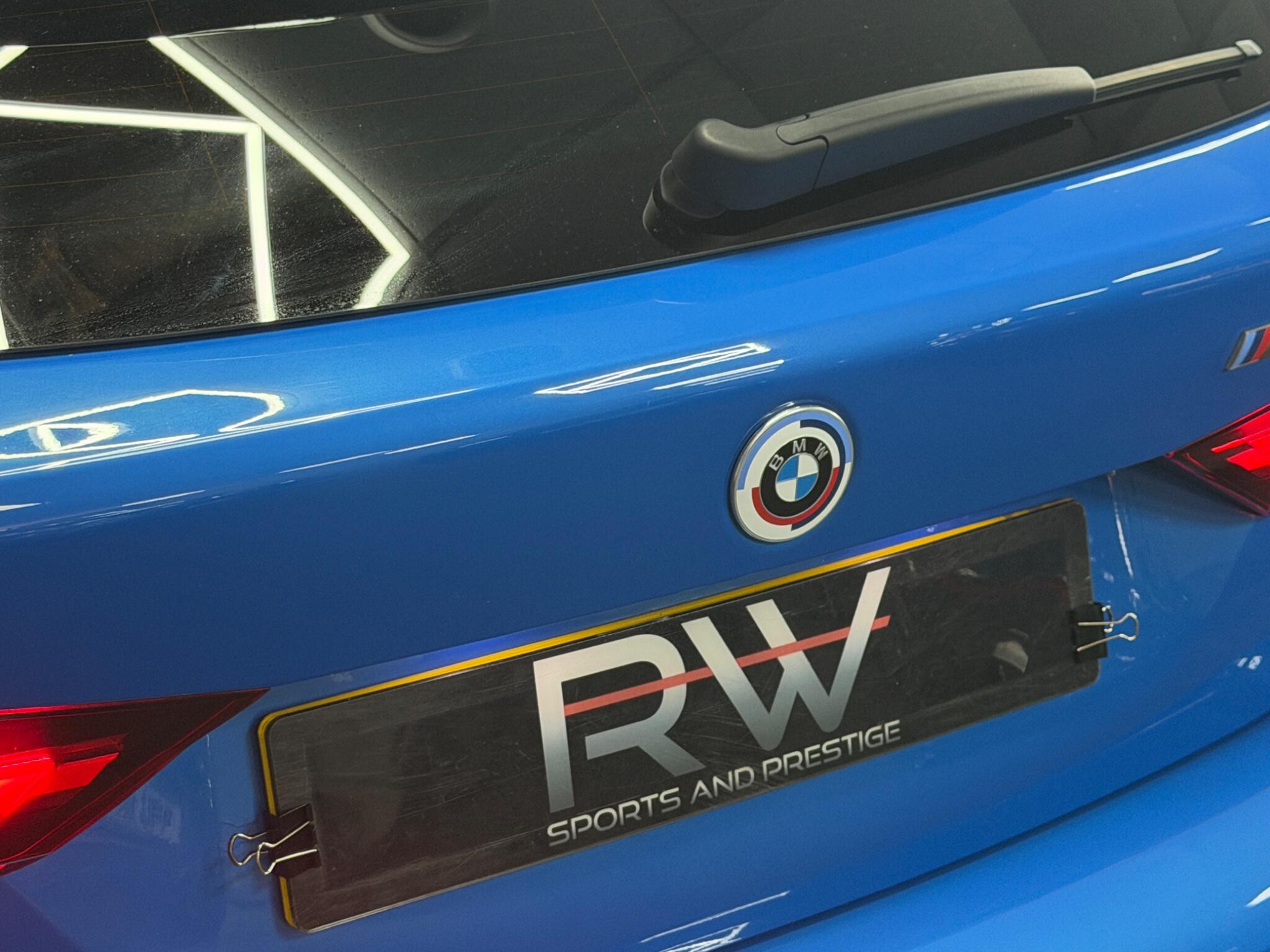 BMW 1 Series view 4