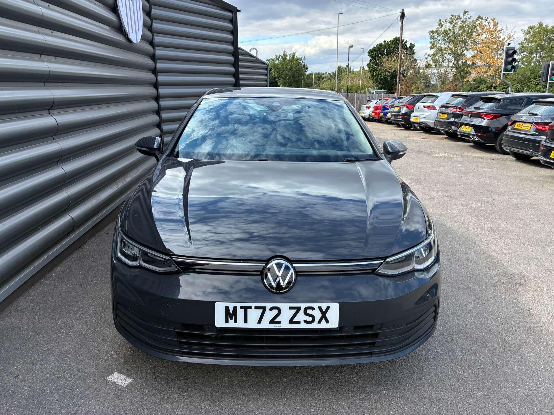 Volkswagen Golf view 6