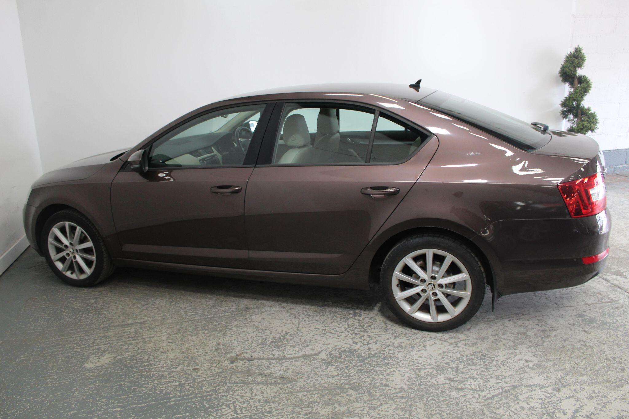 Skoda Octavia view 10