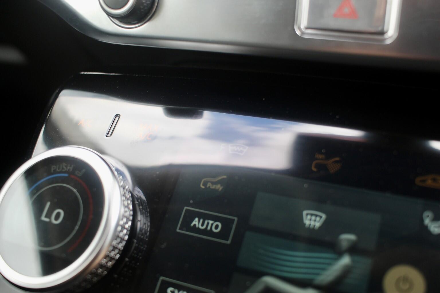Jaguar I-Pace view 19