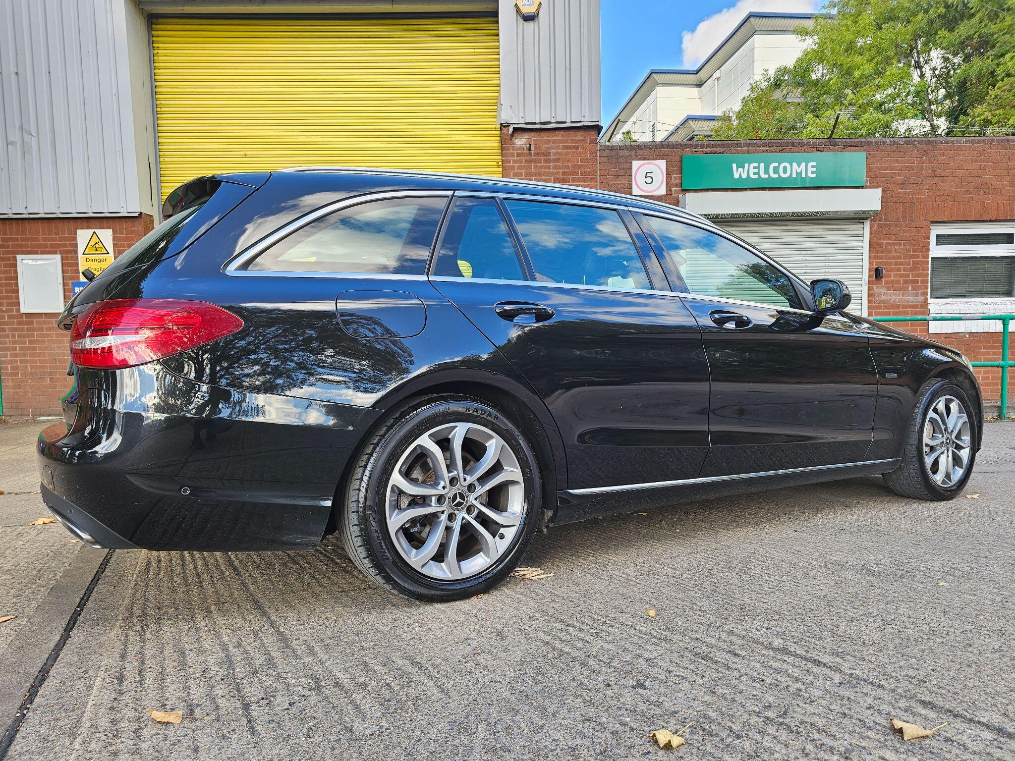 Mercedes-Benz C-Class view 7