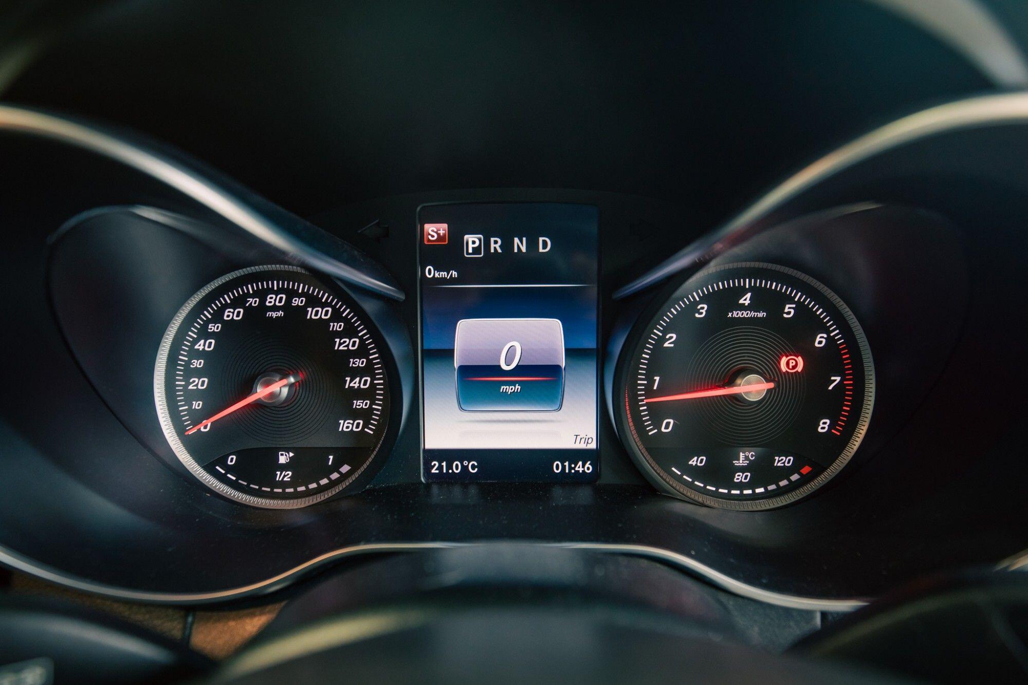 Mercedes-Benz C-Class view 12