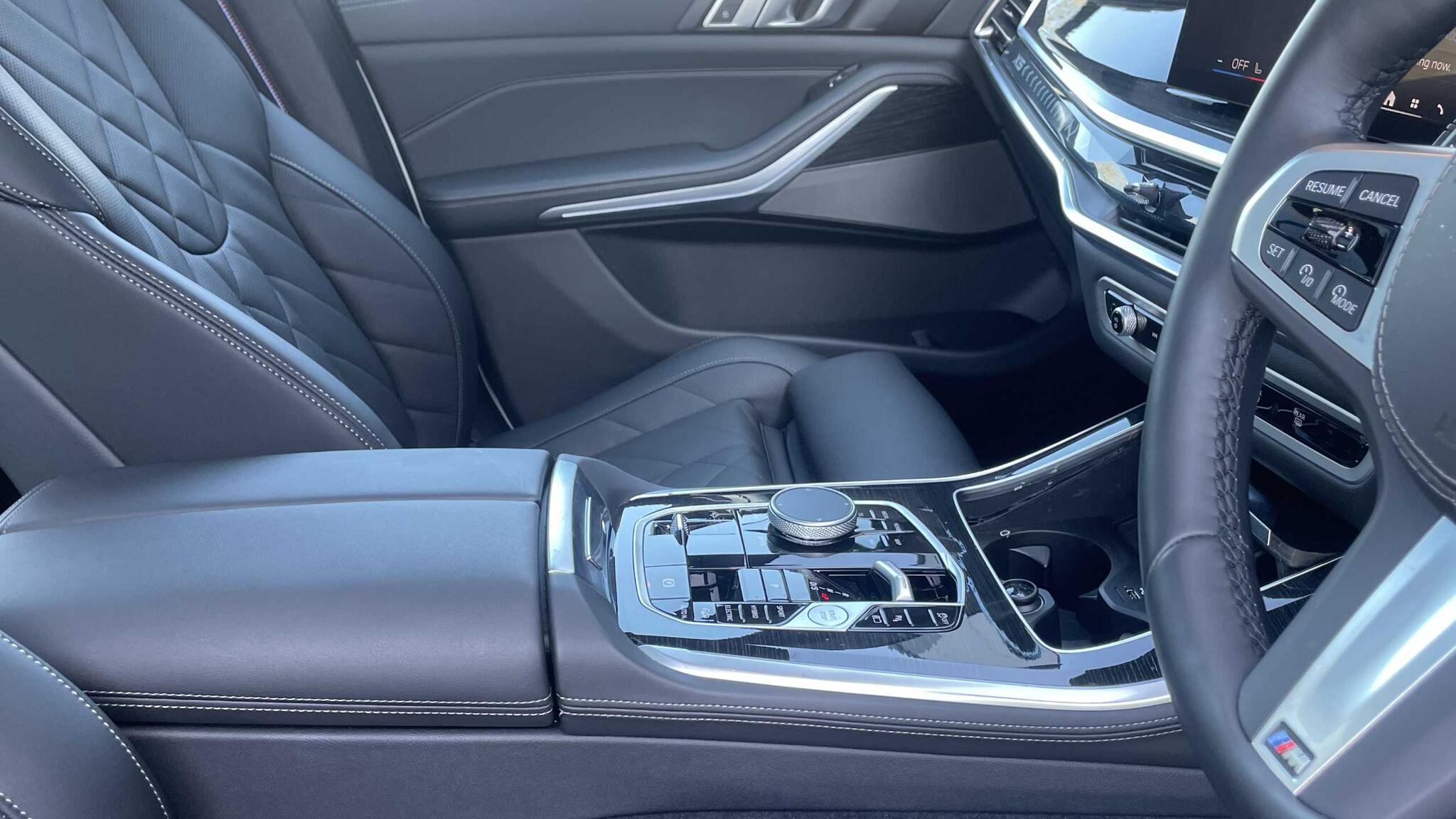 BMW X5 view 28