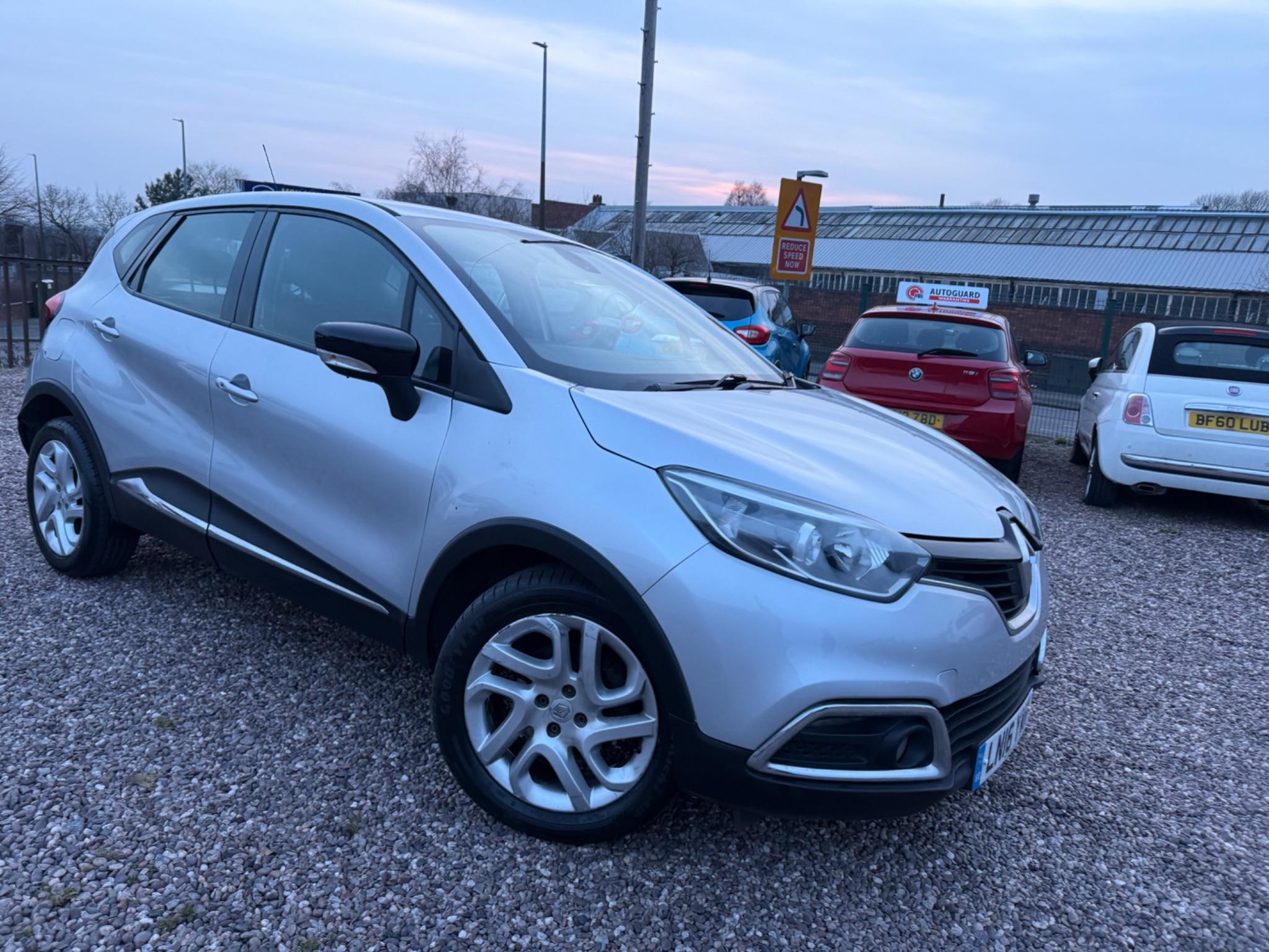 Renault Captur view 5