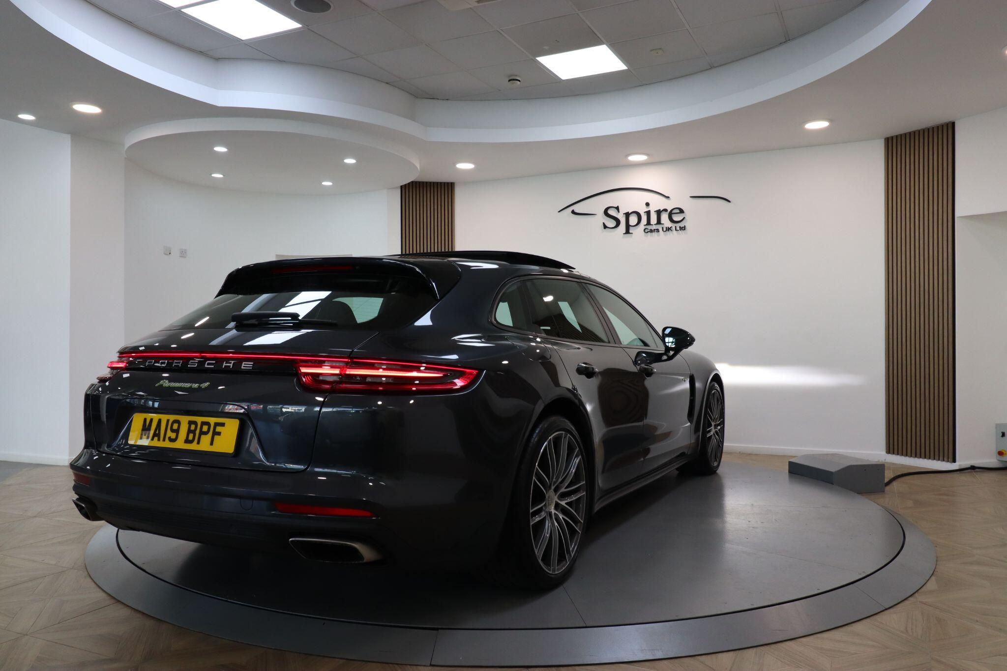 Porsche Panamera view 63