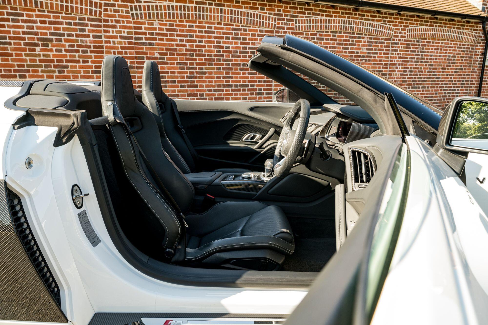 Audi R8 view 52