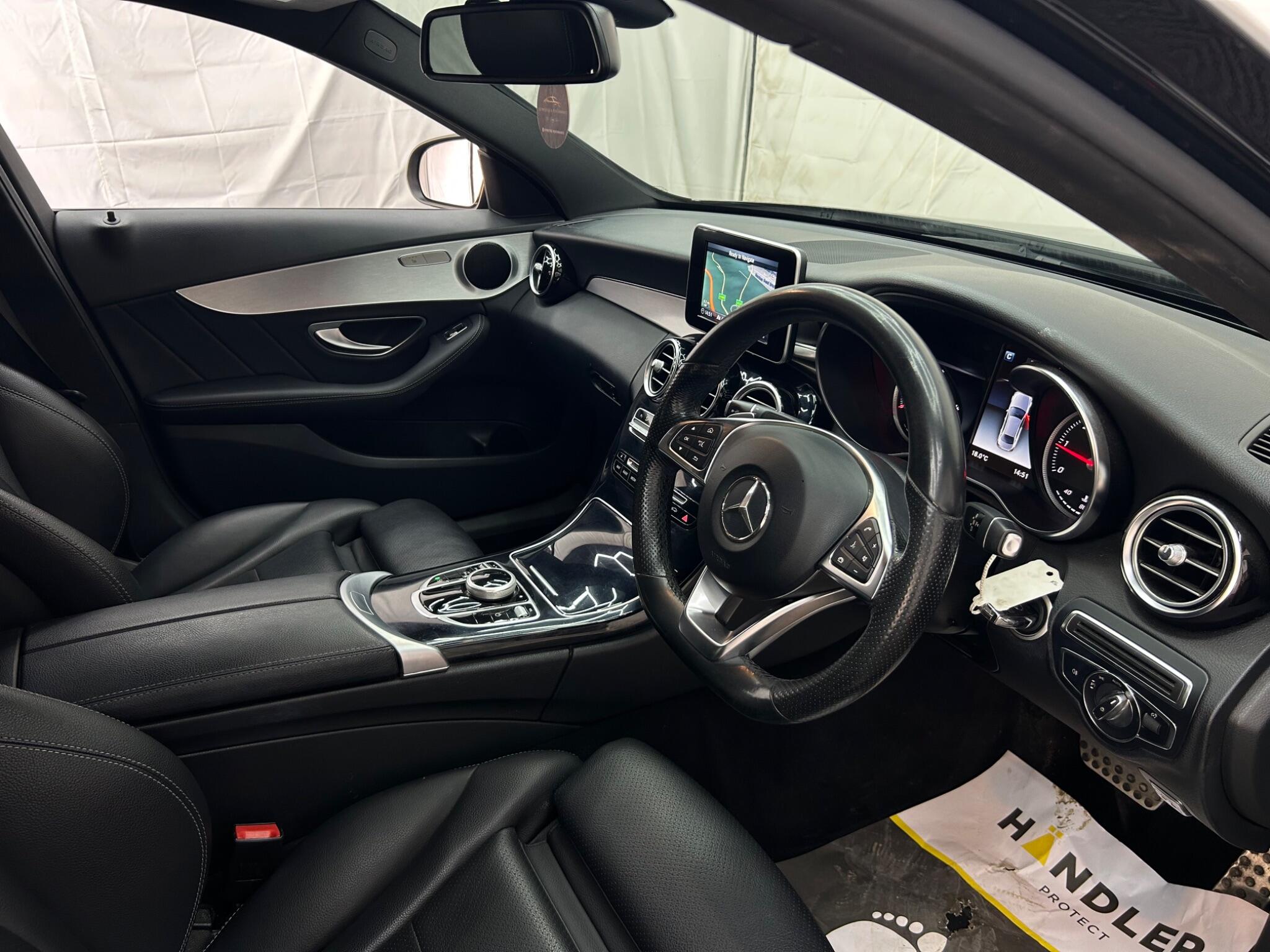 Mercedes-Benz C-Class view 12