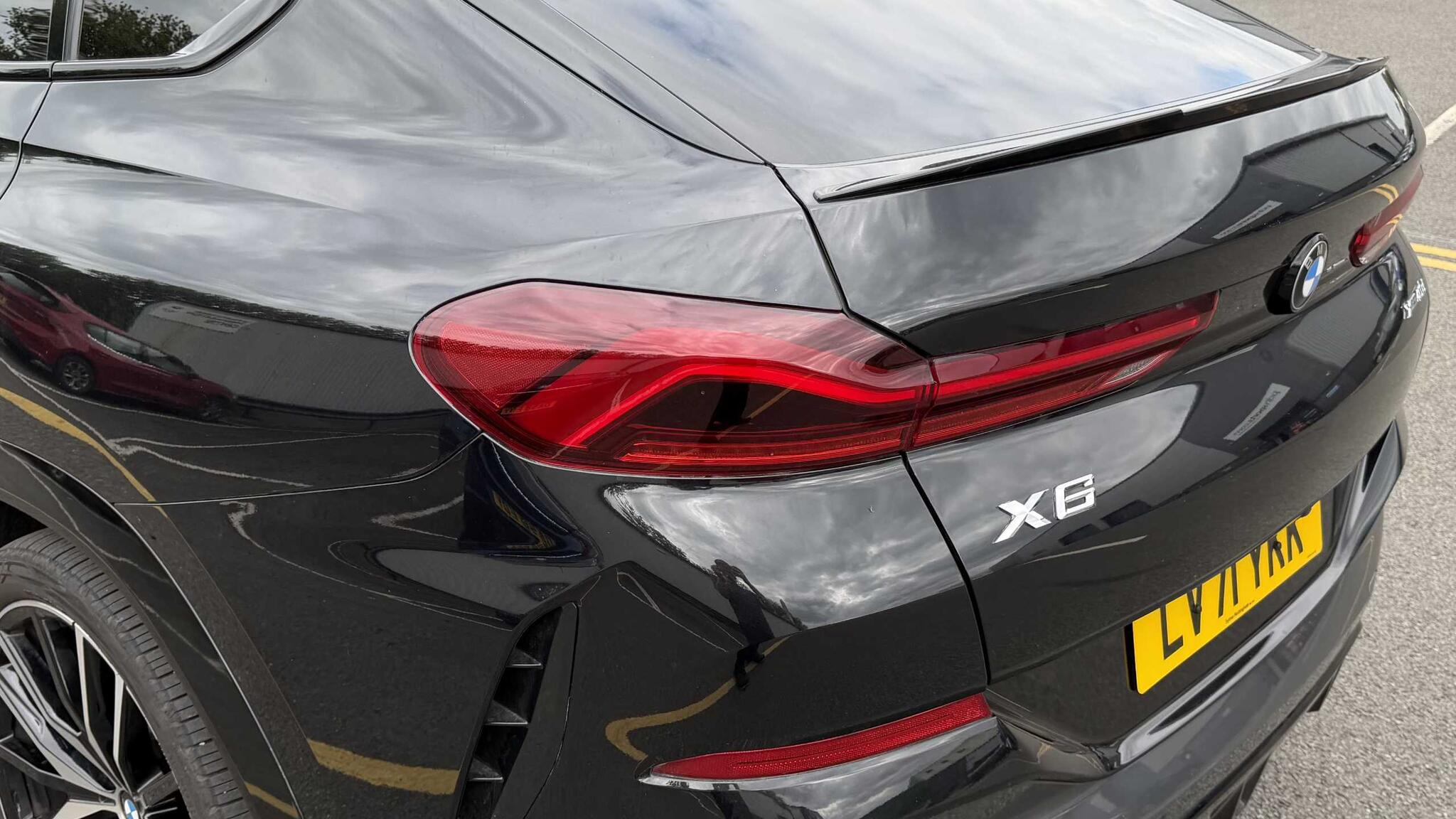 BMW X6 view 39