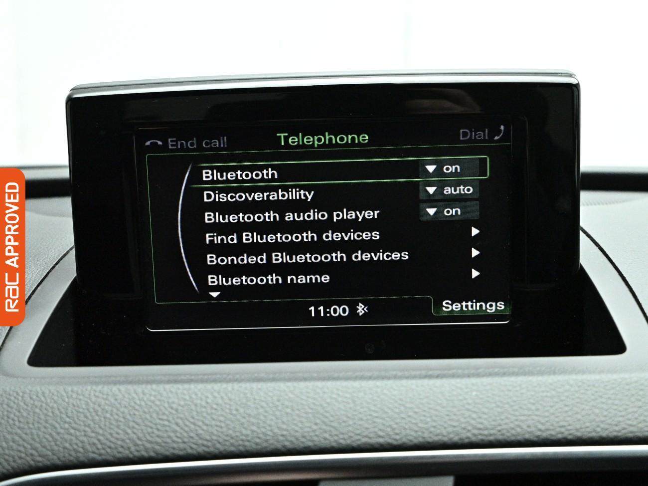 Audi Q3 view 15
