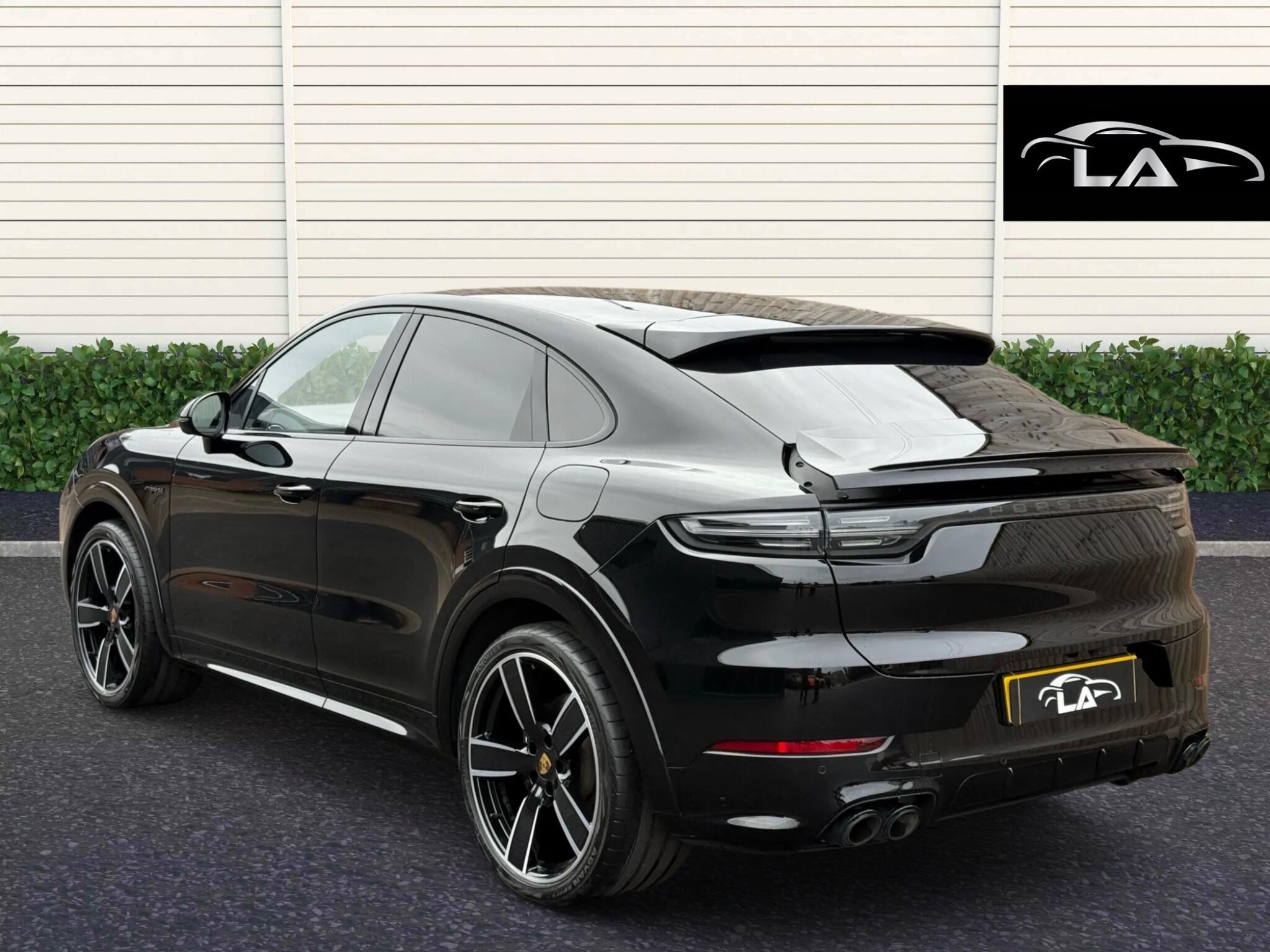 Porsche Cayenne view 5