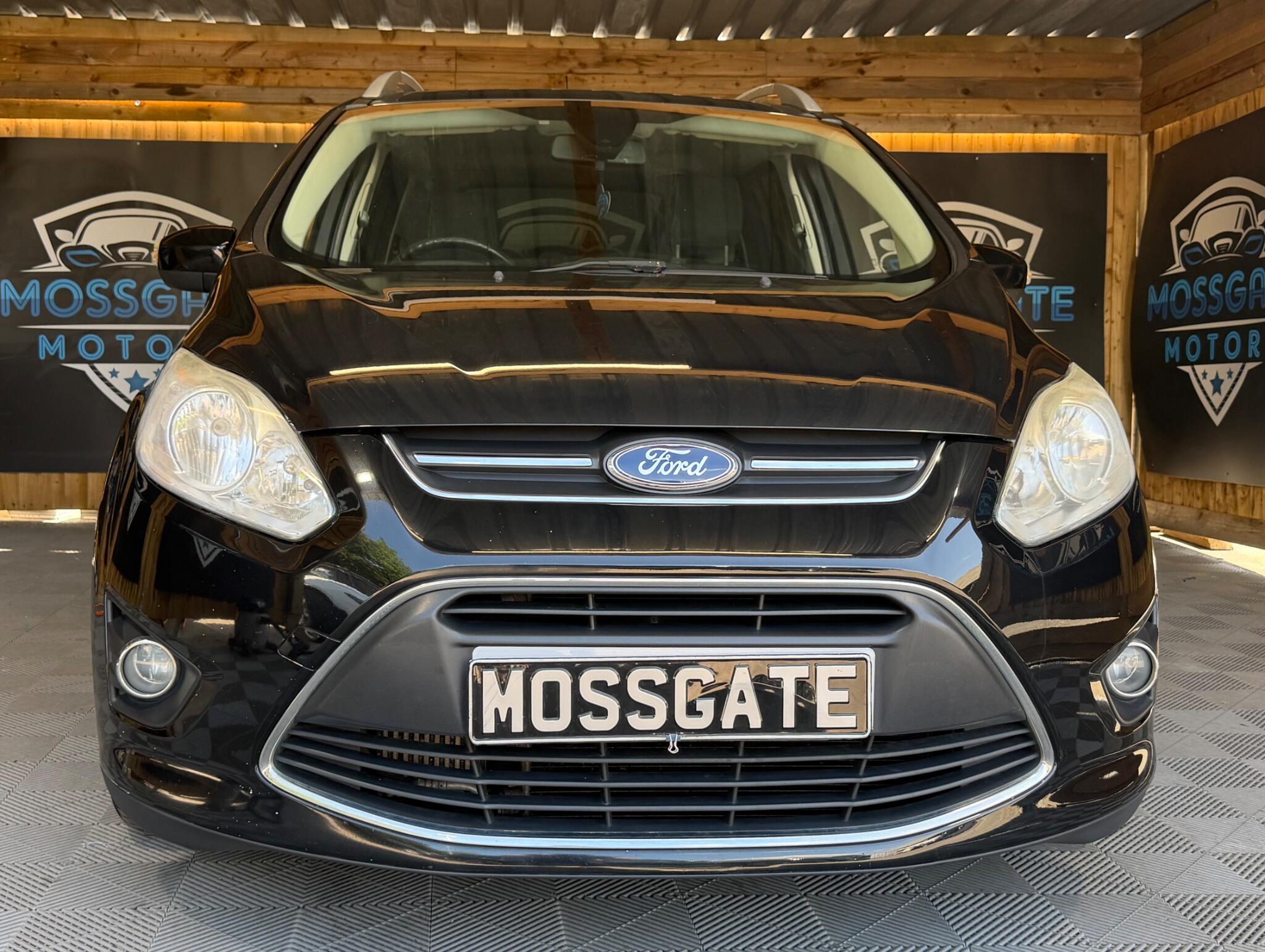 Ford Grand C-Max view 4