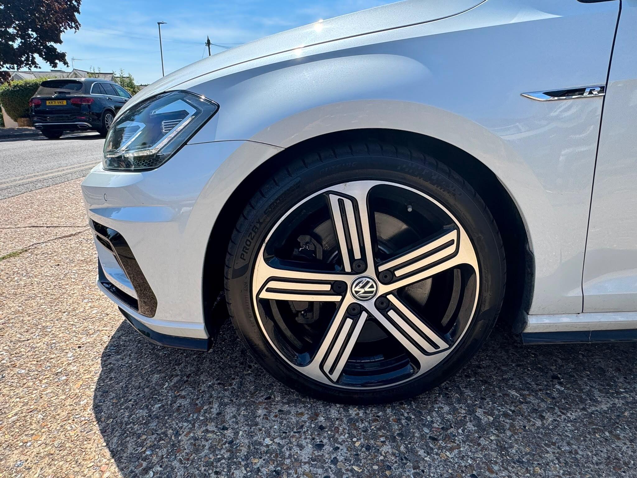 Volkswagen Golf view 36