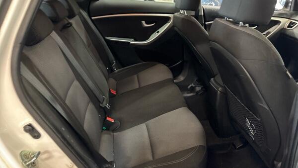 Hyundai I30 view 9