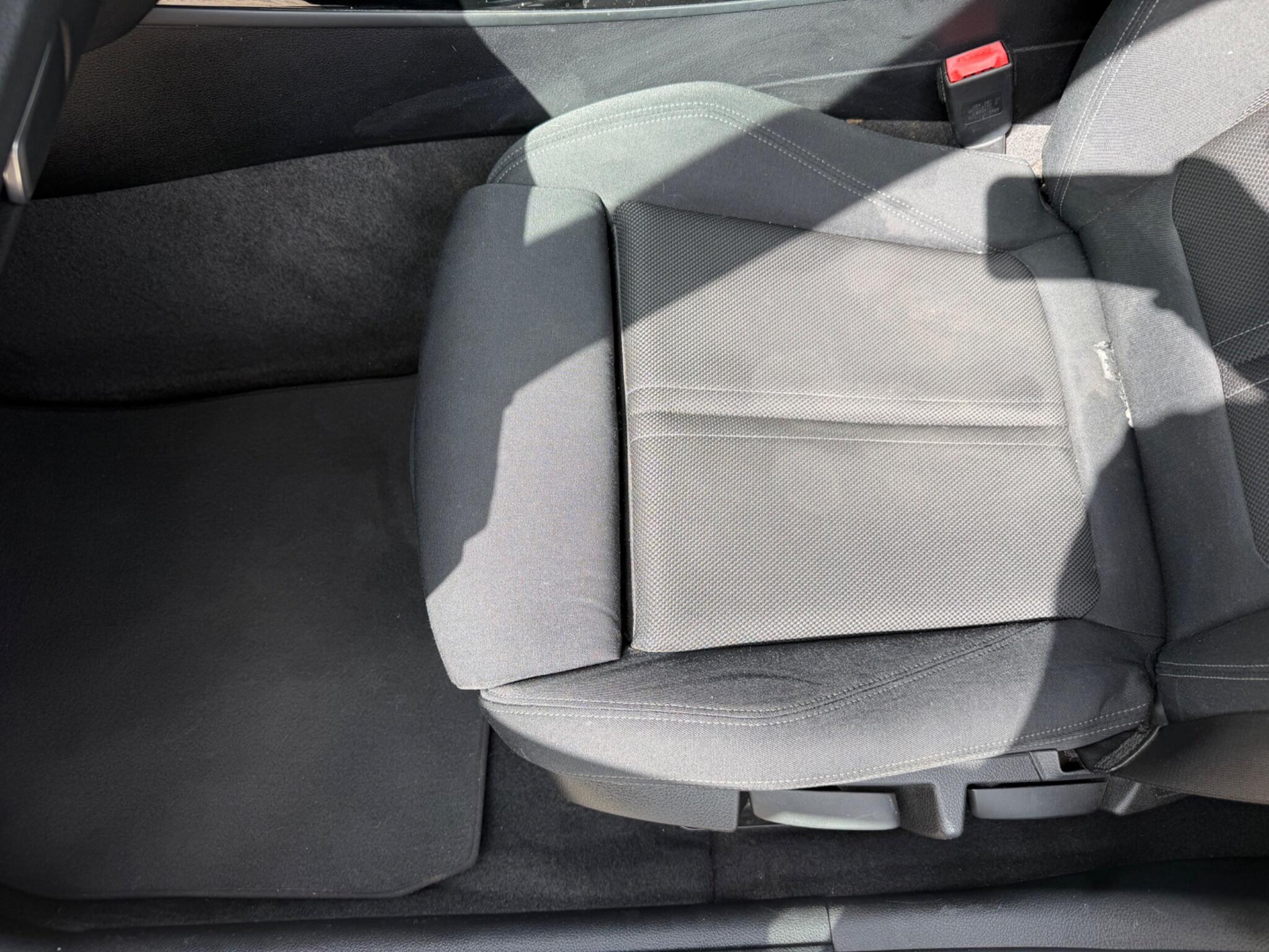 BMW 1 Series view 18