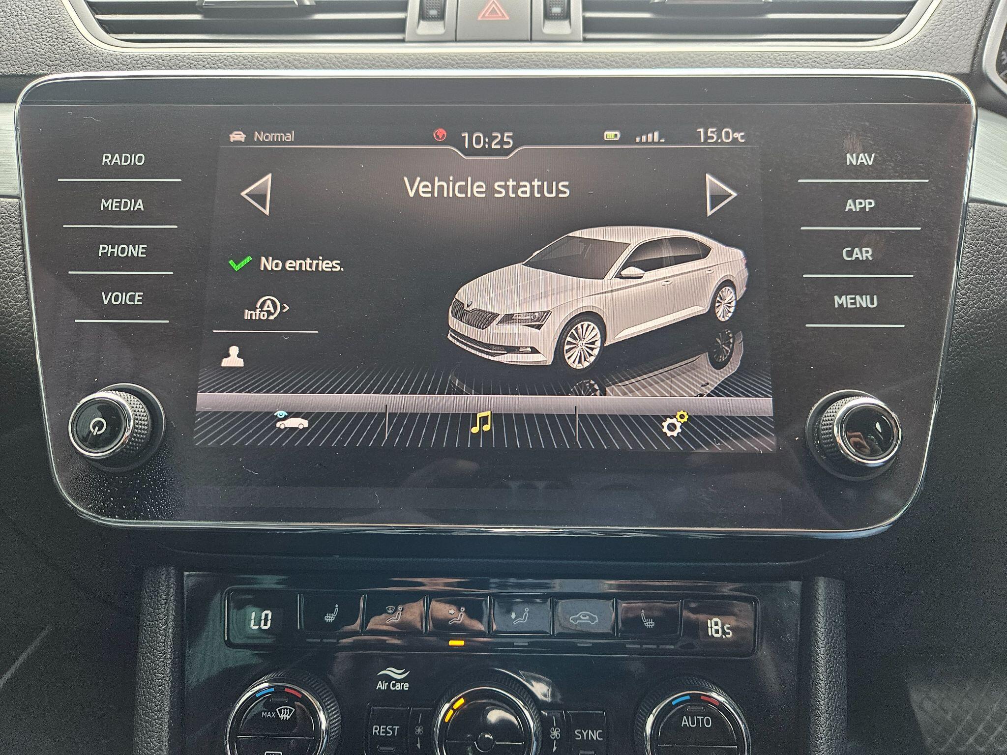 2019 Skoda Superb image 33