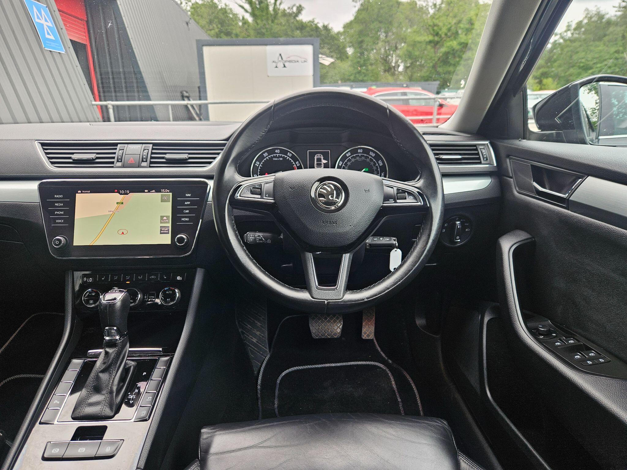 2019 Skoda Superb image 24