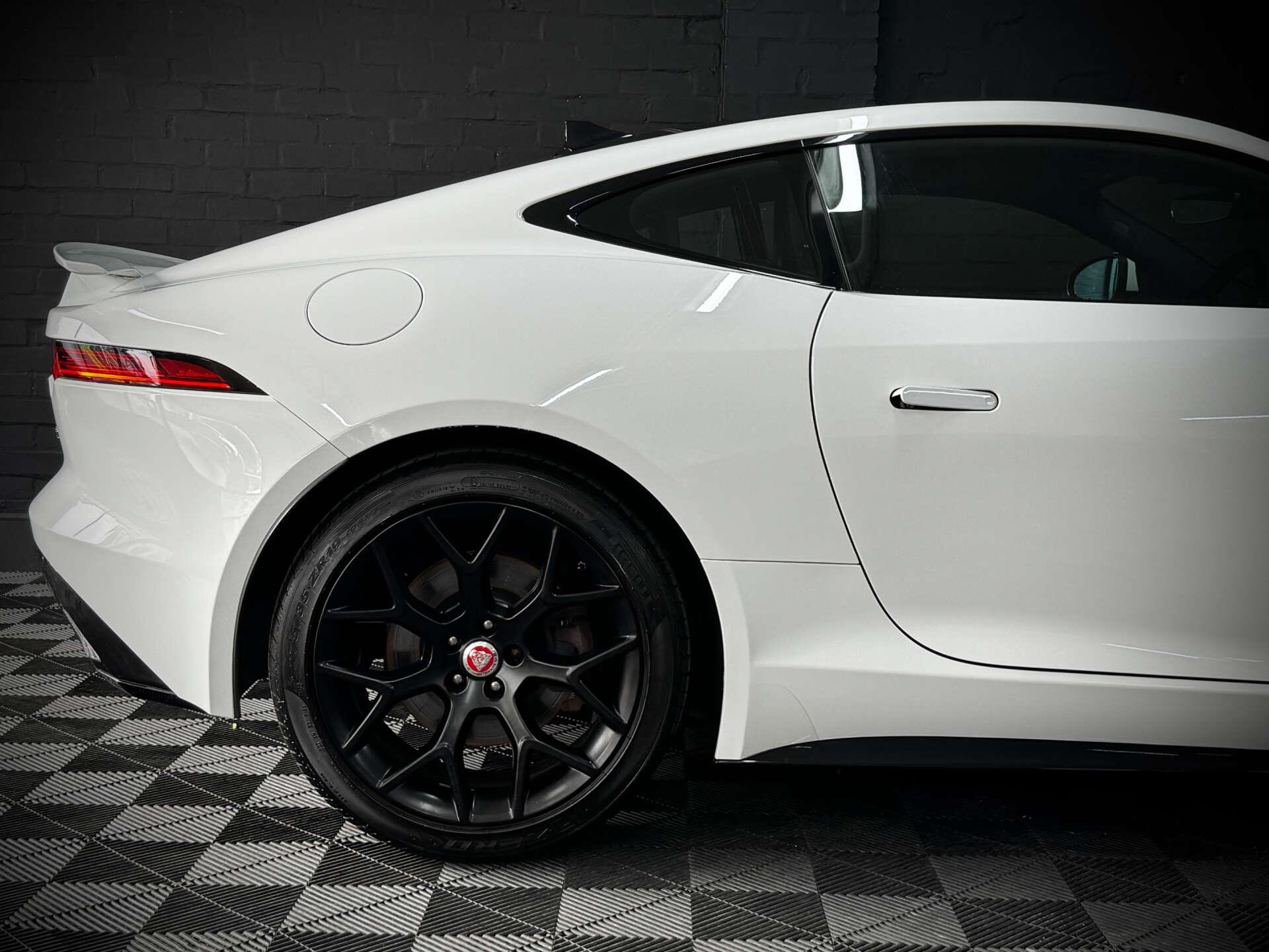 Jaguar F-Type view 19