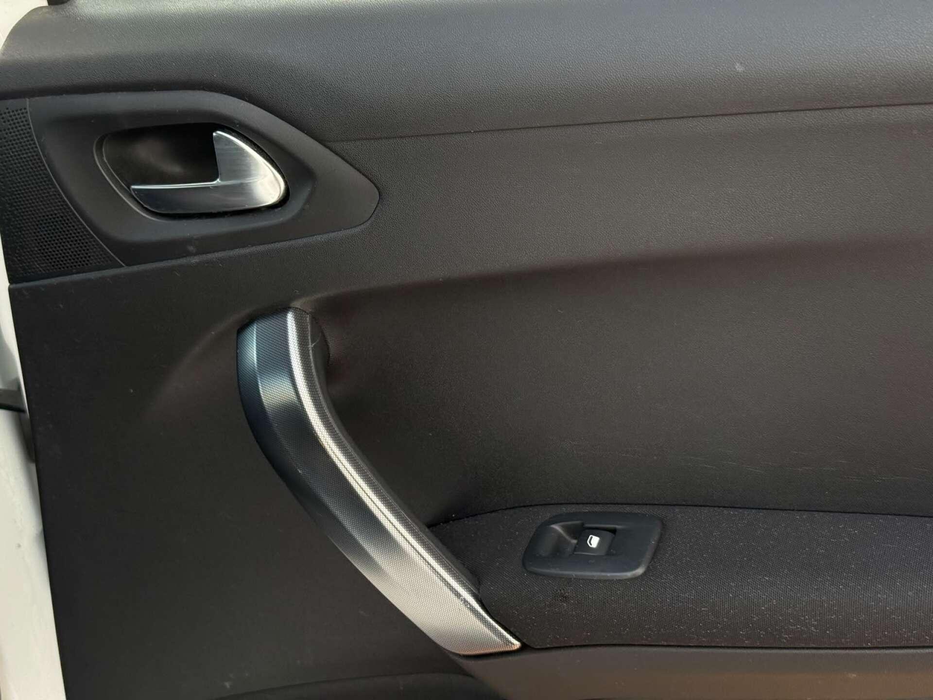 Peugeot 2008 view 27