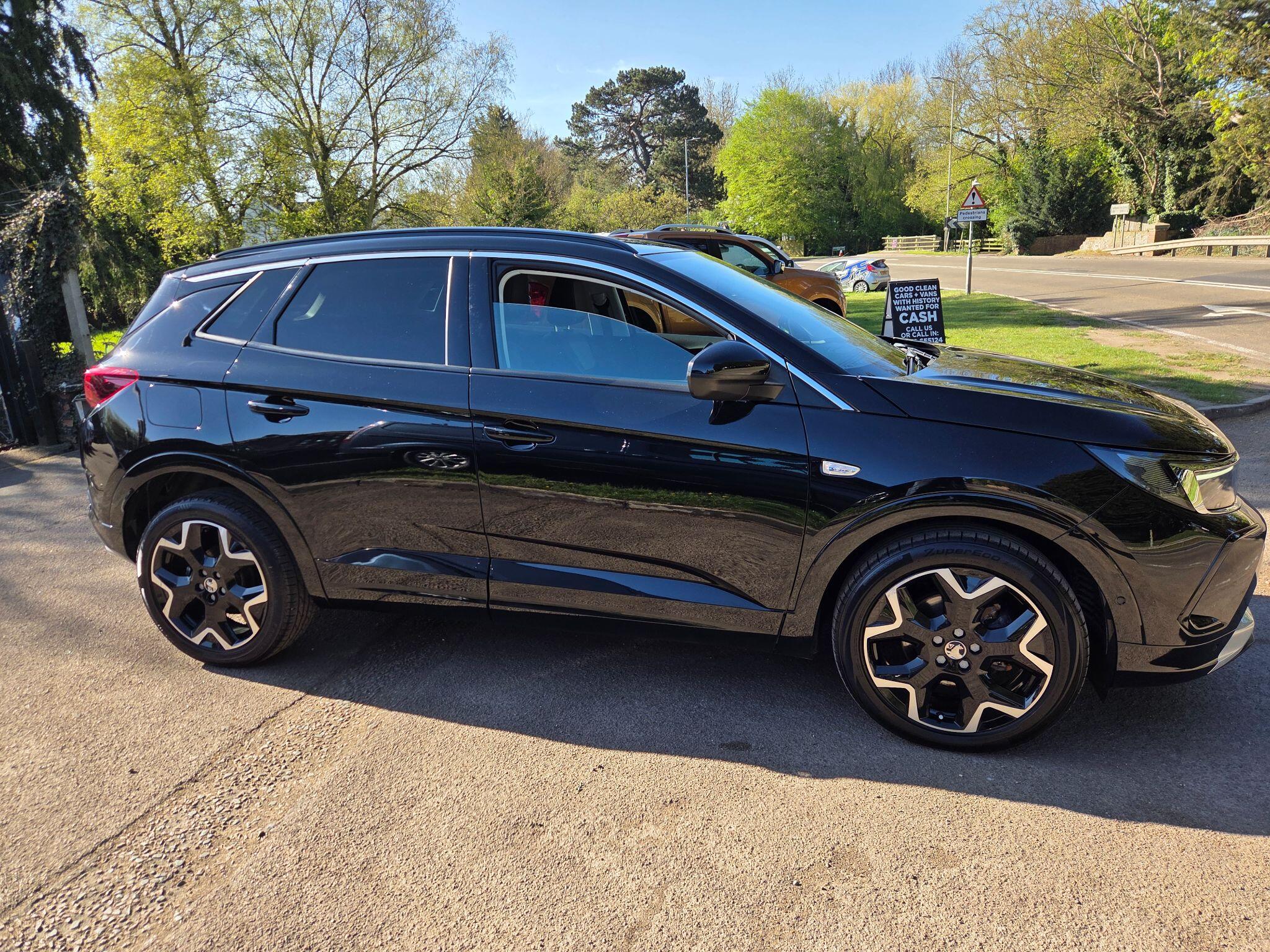 Vauxhall Grandland view 33