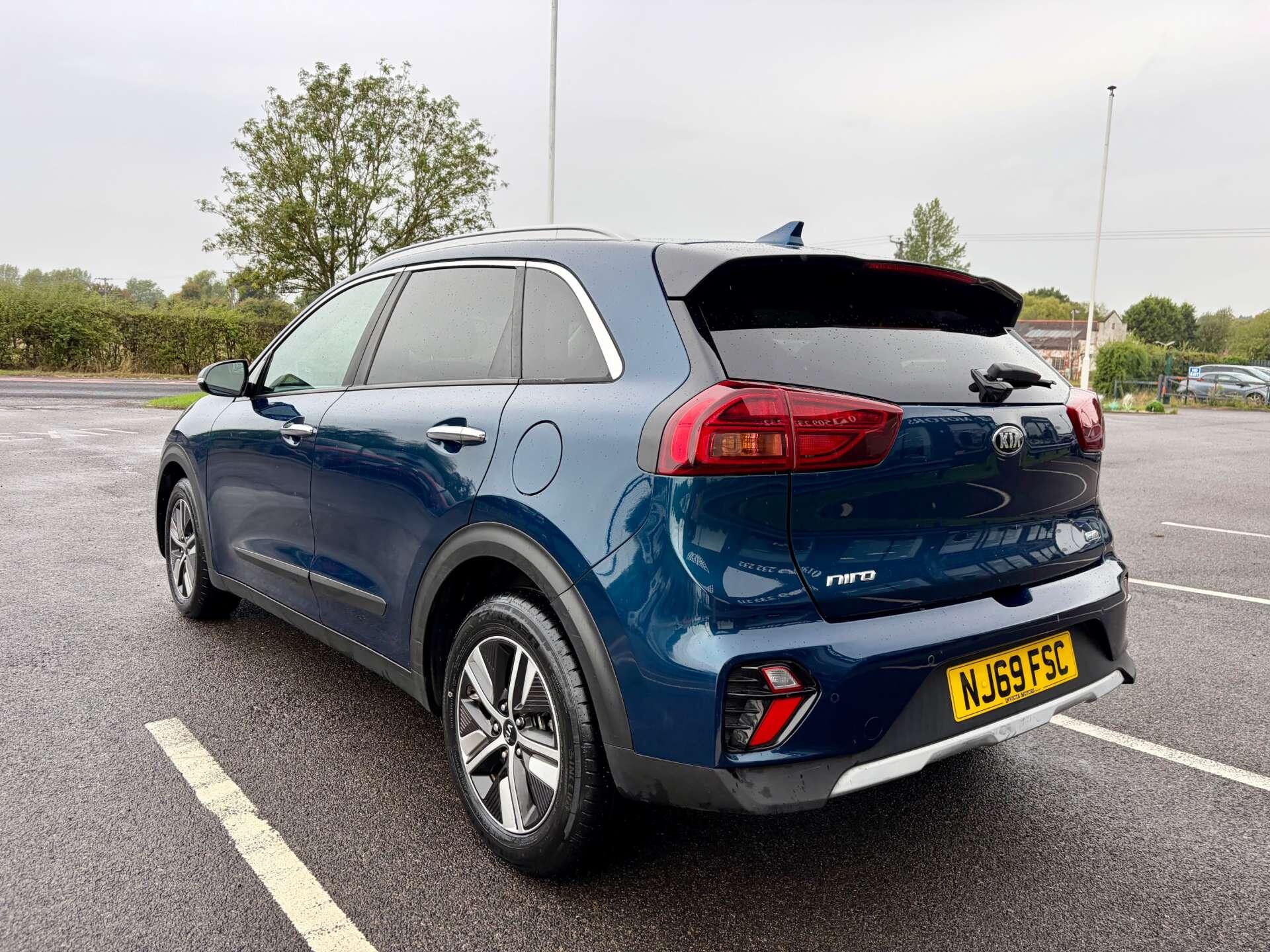 Kia Niro view 6