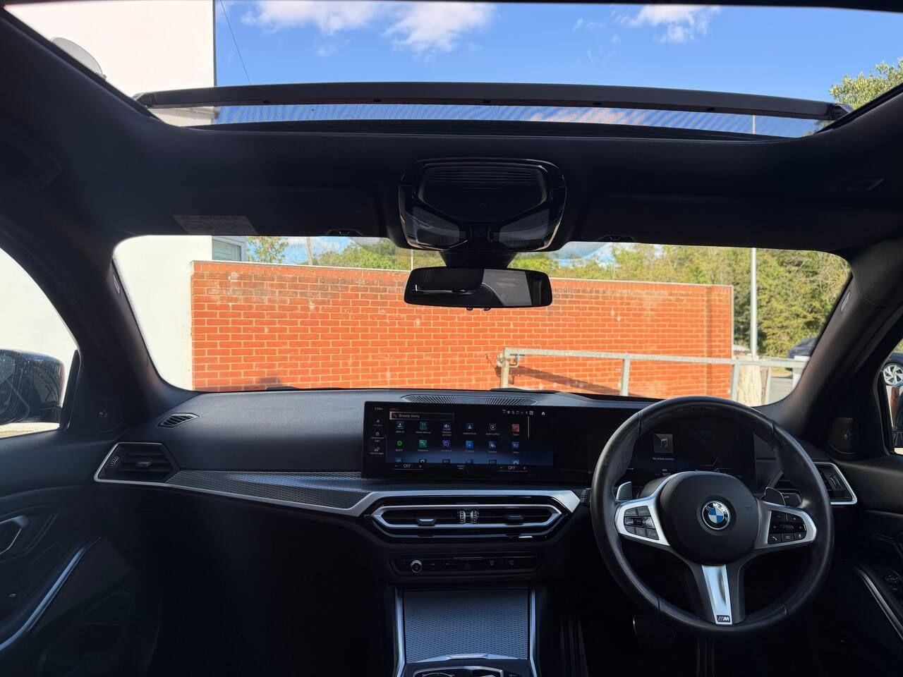 BMW 3 Series view 28