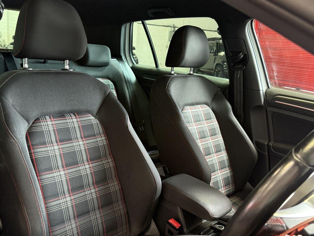 Volkswagen Golf view 28