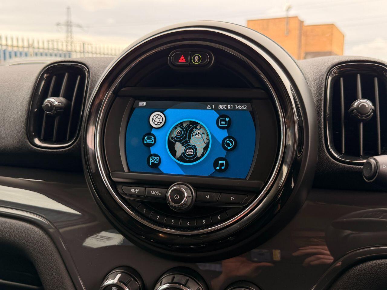 Mini Countryman view 35