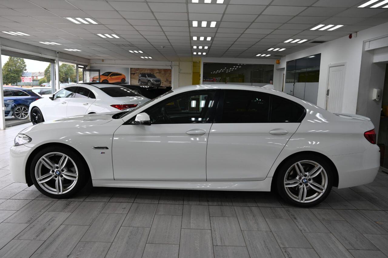 BMW 5 Series view 4