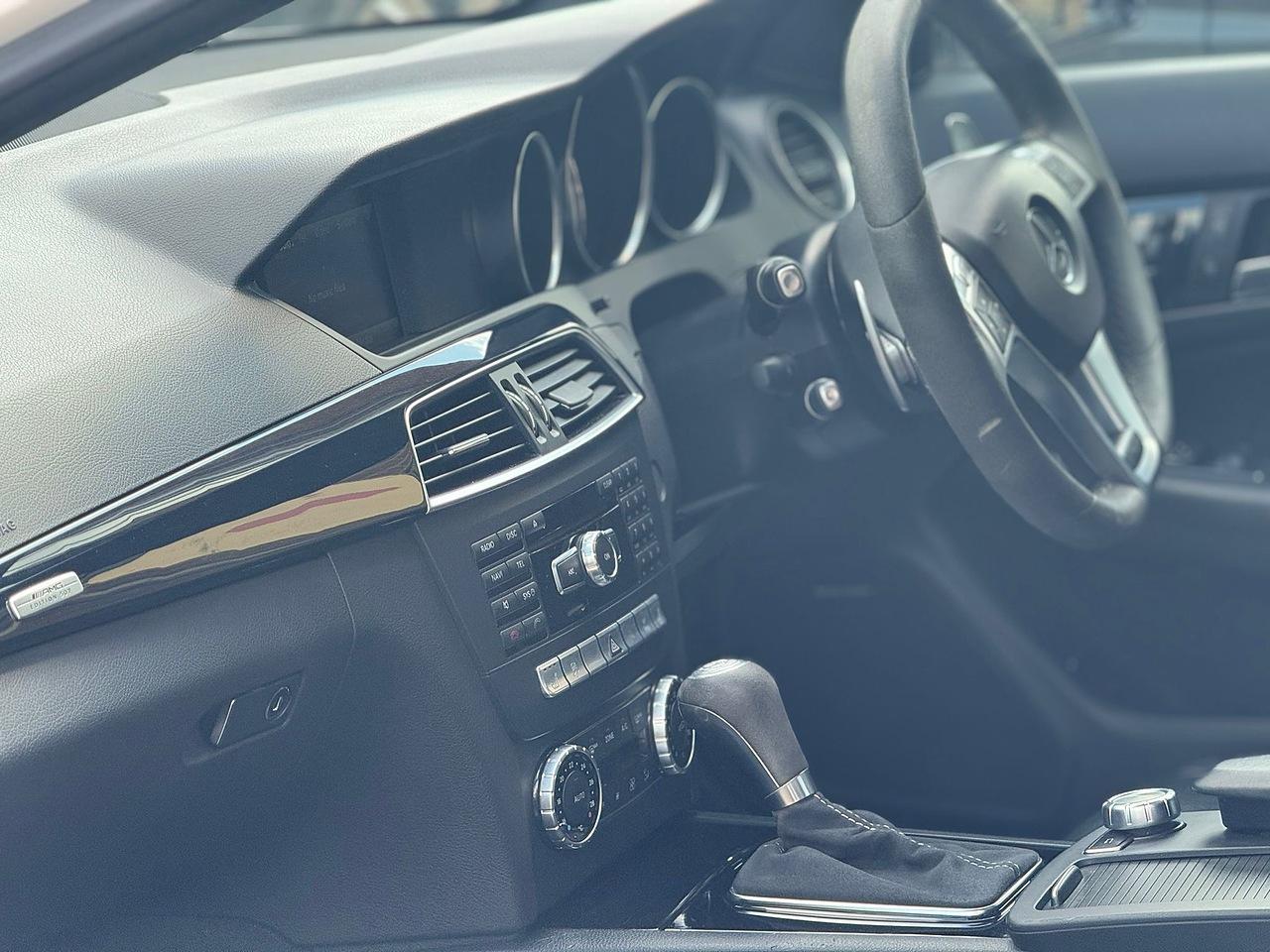 Mercedes-Benz A view 37