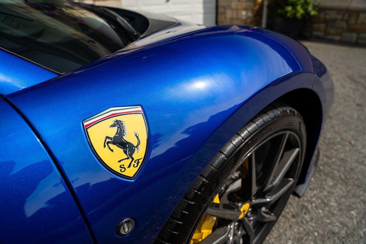 Ferrari F8 Tributo view 10