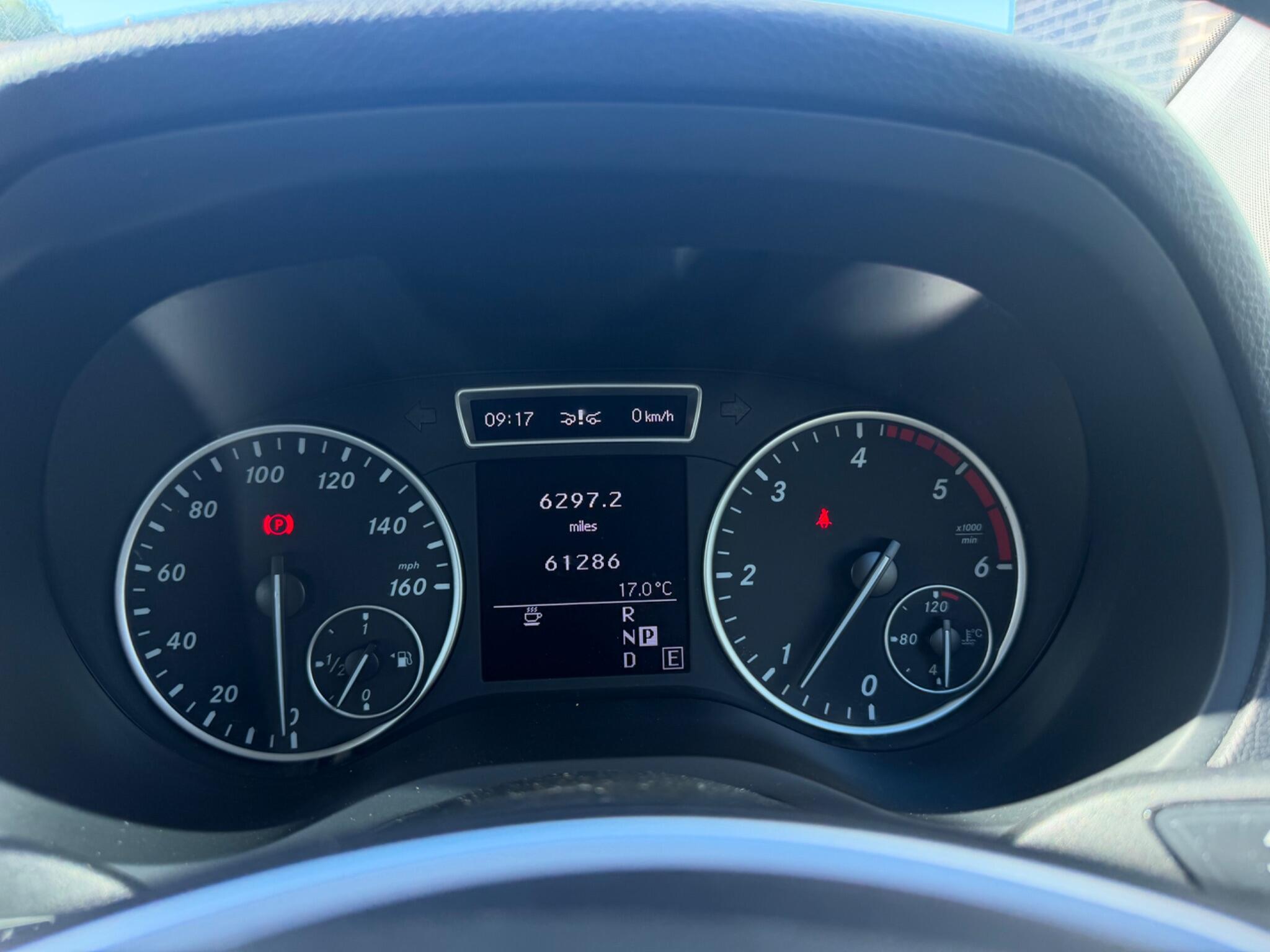 Mercedes-Benz B-Class view 31