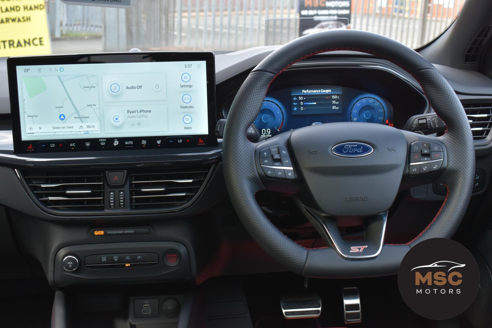 Ford Focus view 53