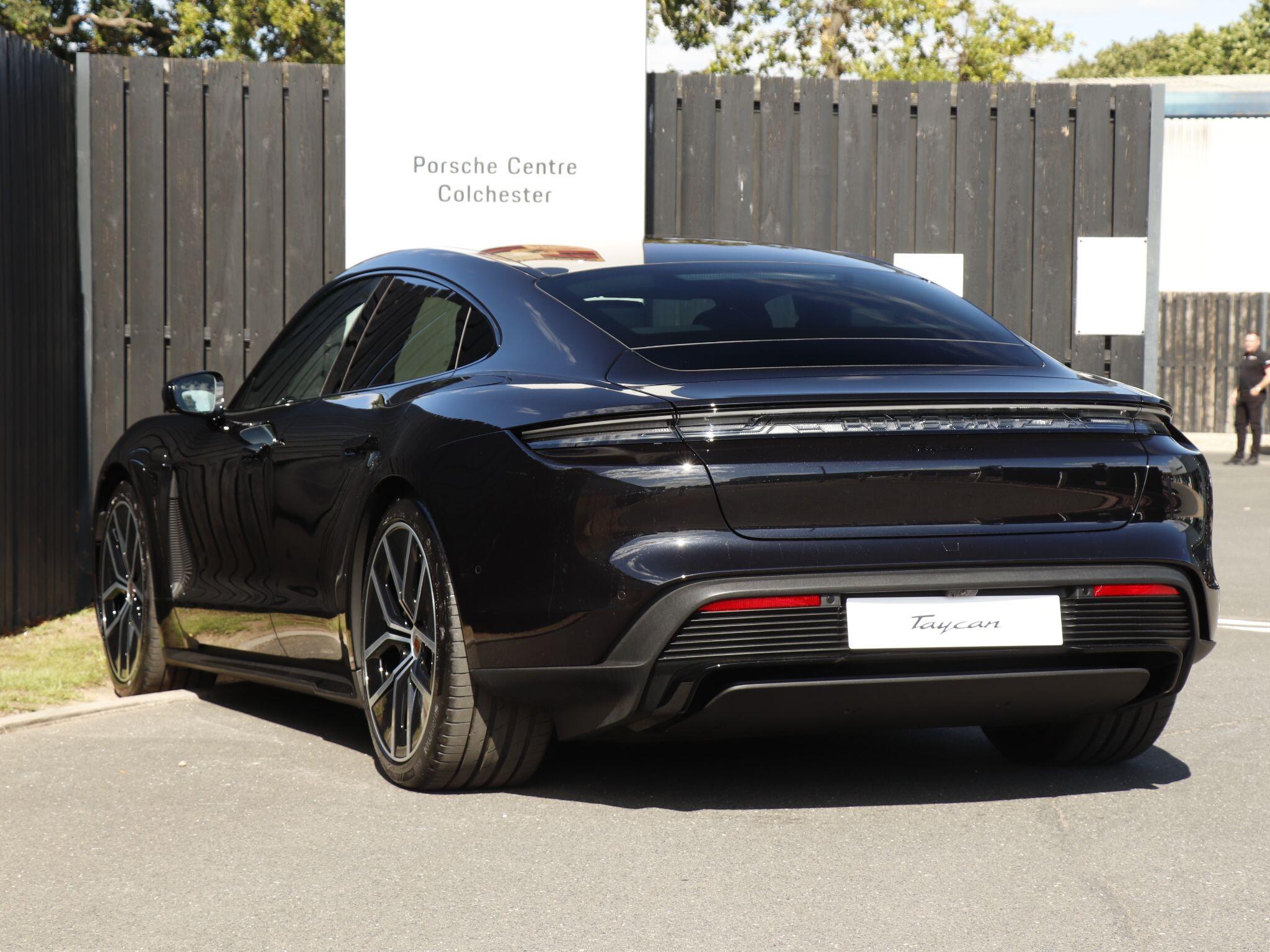 Porsche Taycan view 35