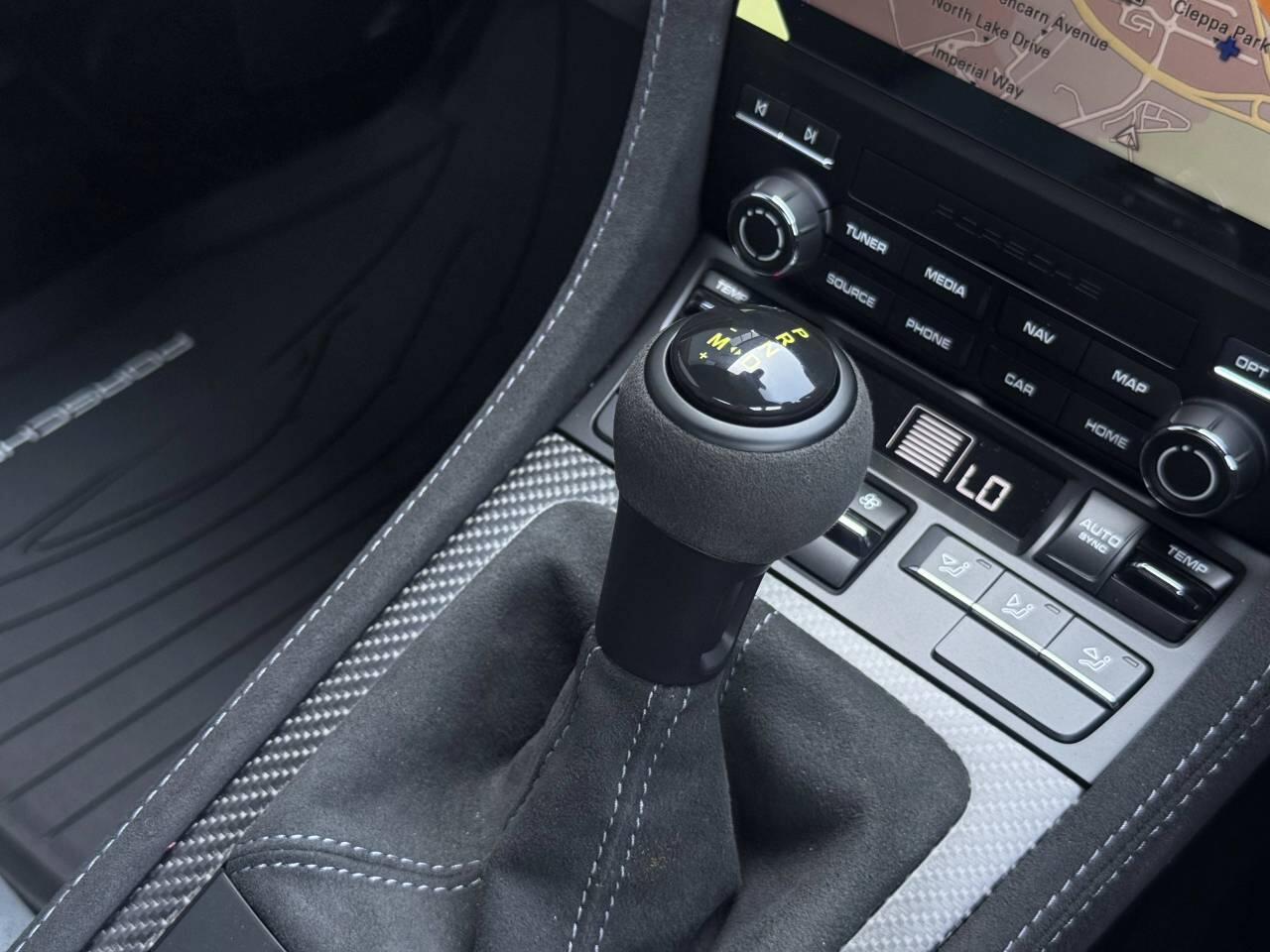Porsche Cayman view 40