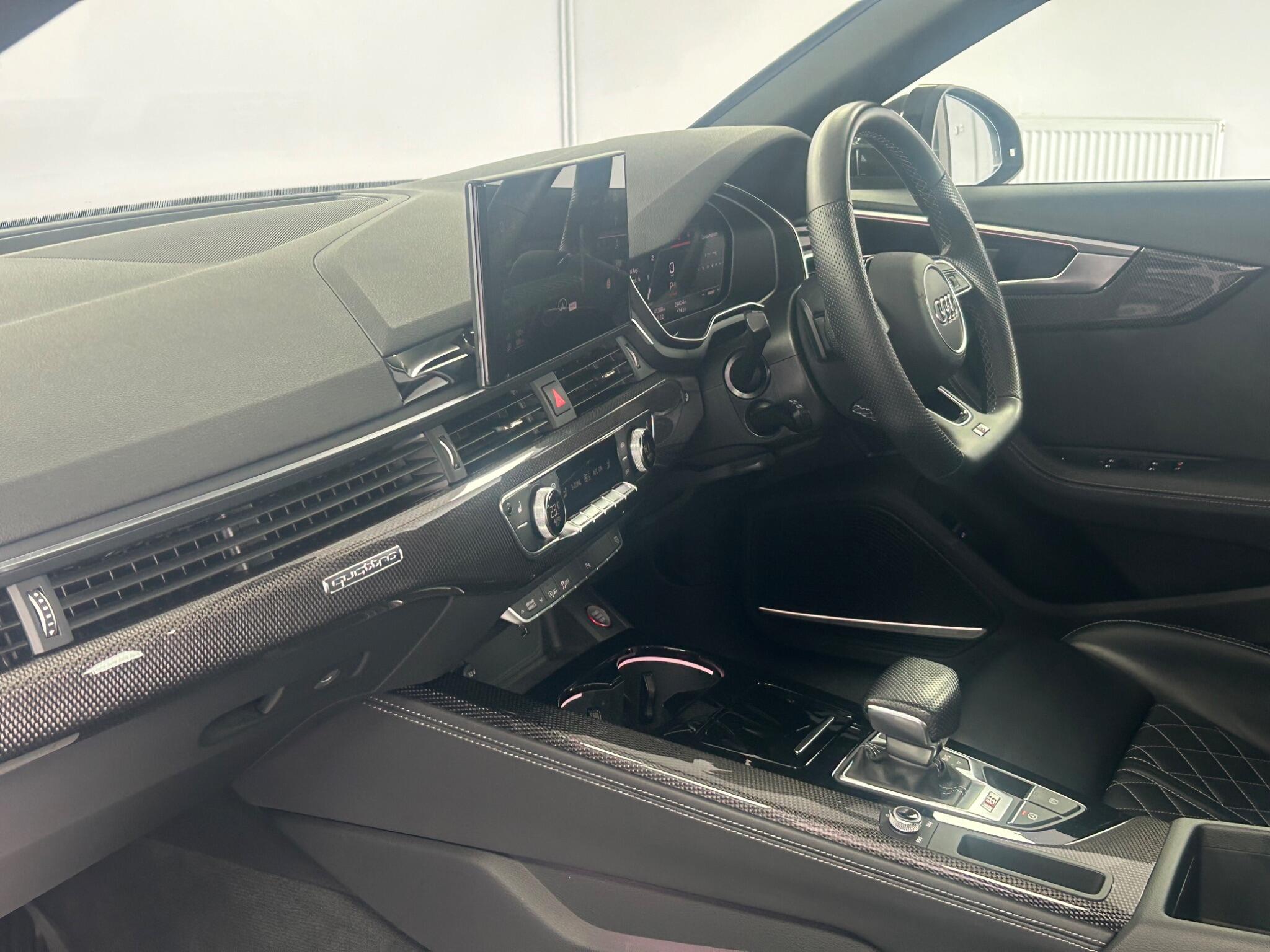 Audi S4 view 3